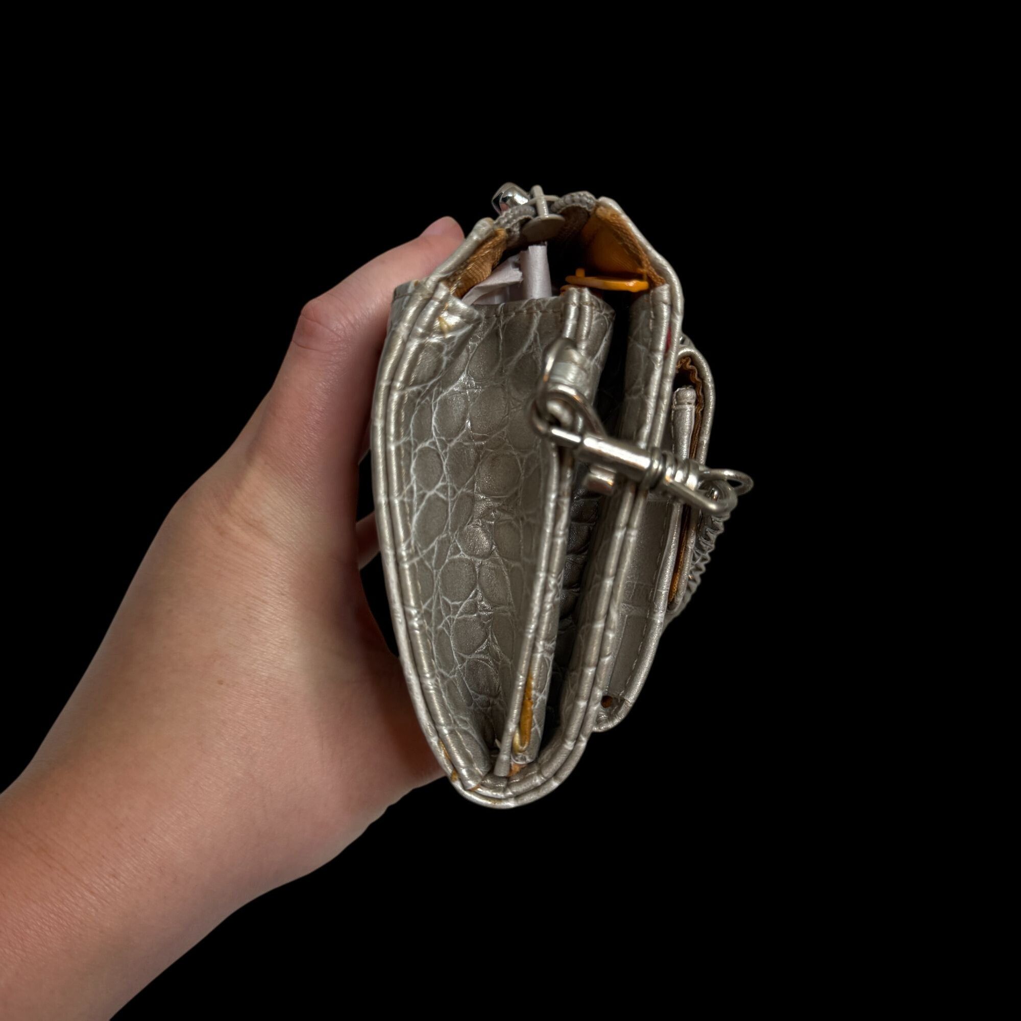 Other KATHY Van Zeeland Crocodile Print Leather Chain Logo Clutch Size ONE SIZE - 3 Thumbnail