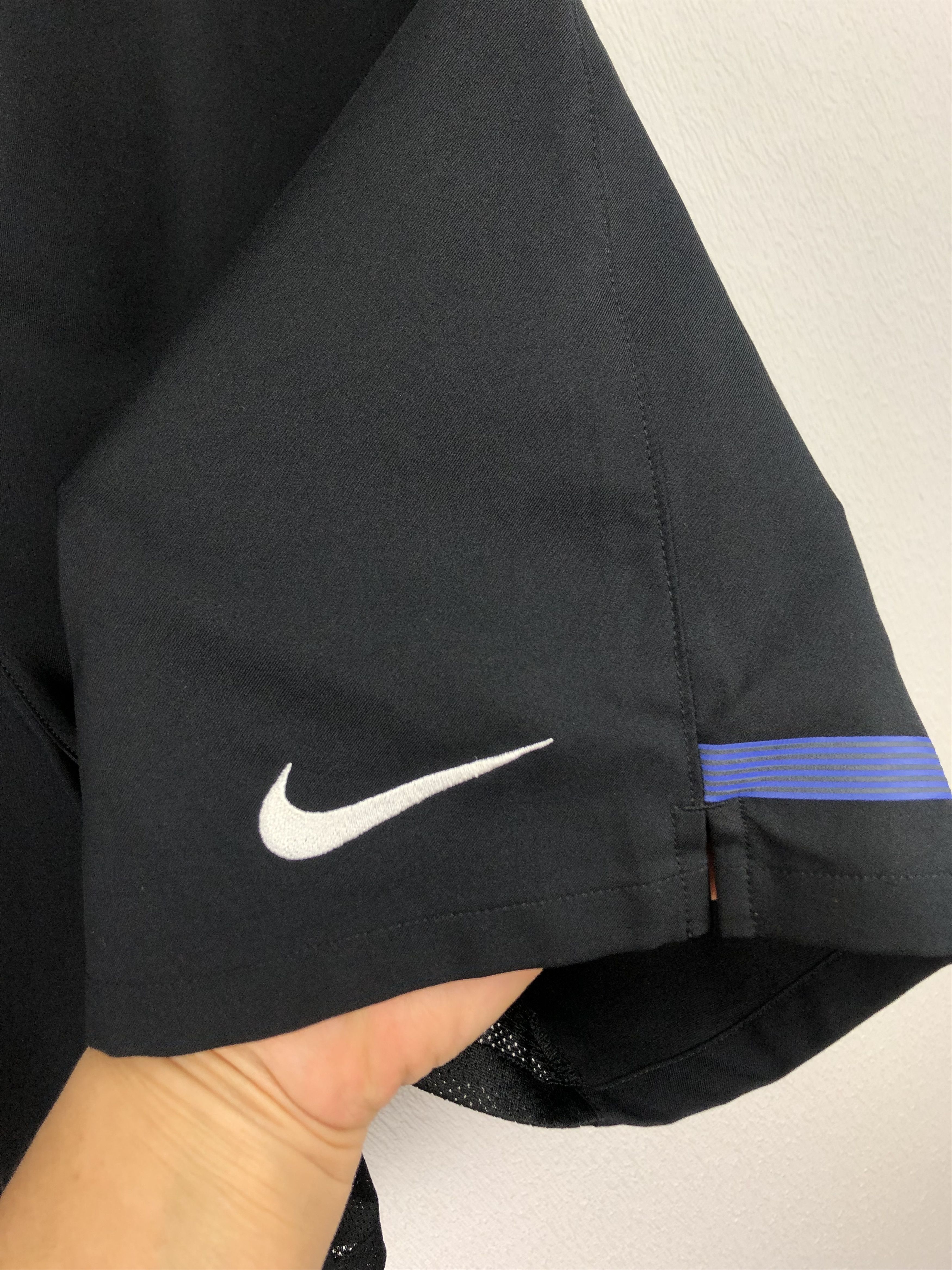 Nike Vintage Nike Manchester United Football Shorts Soccer Boys Size US 26 / EU 42 - 3 Thumbnail