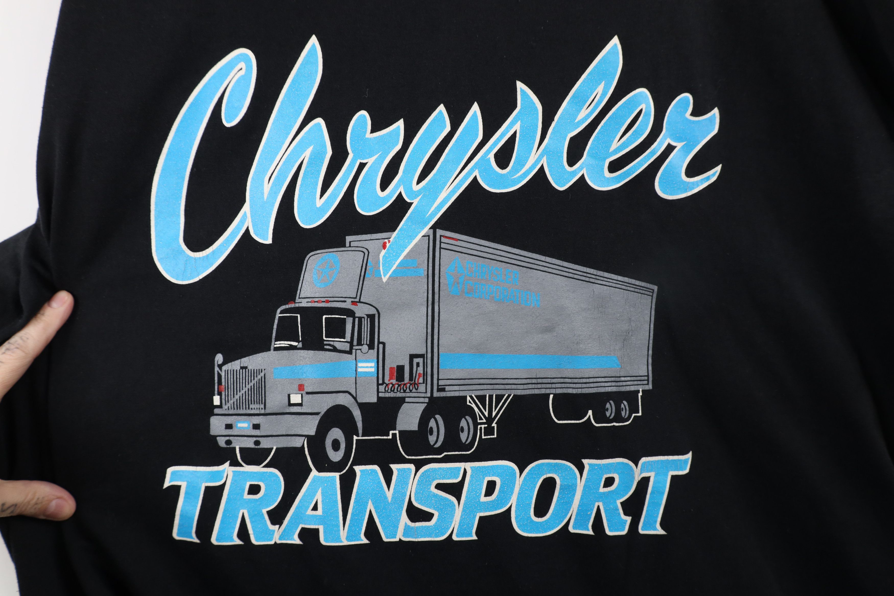 Vintage Vintage 90s Spell Chrysler Transport Trucking T-Shirt Black Size US XXL / EU 58 / 5 - 4 Thumbnail
