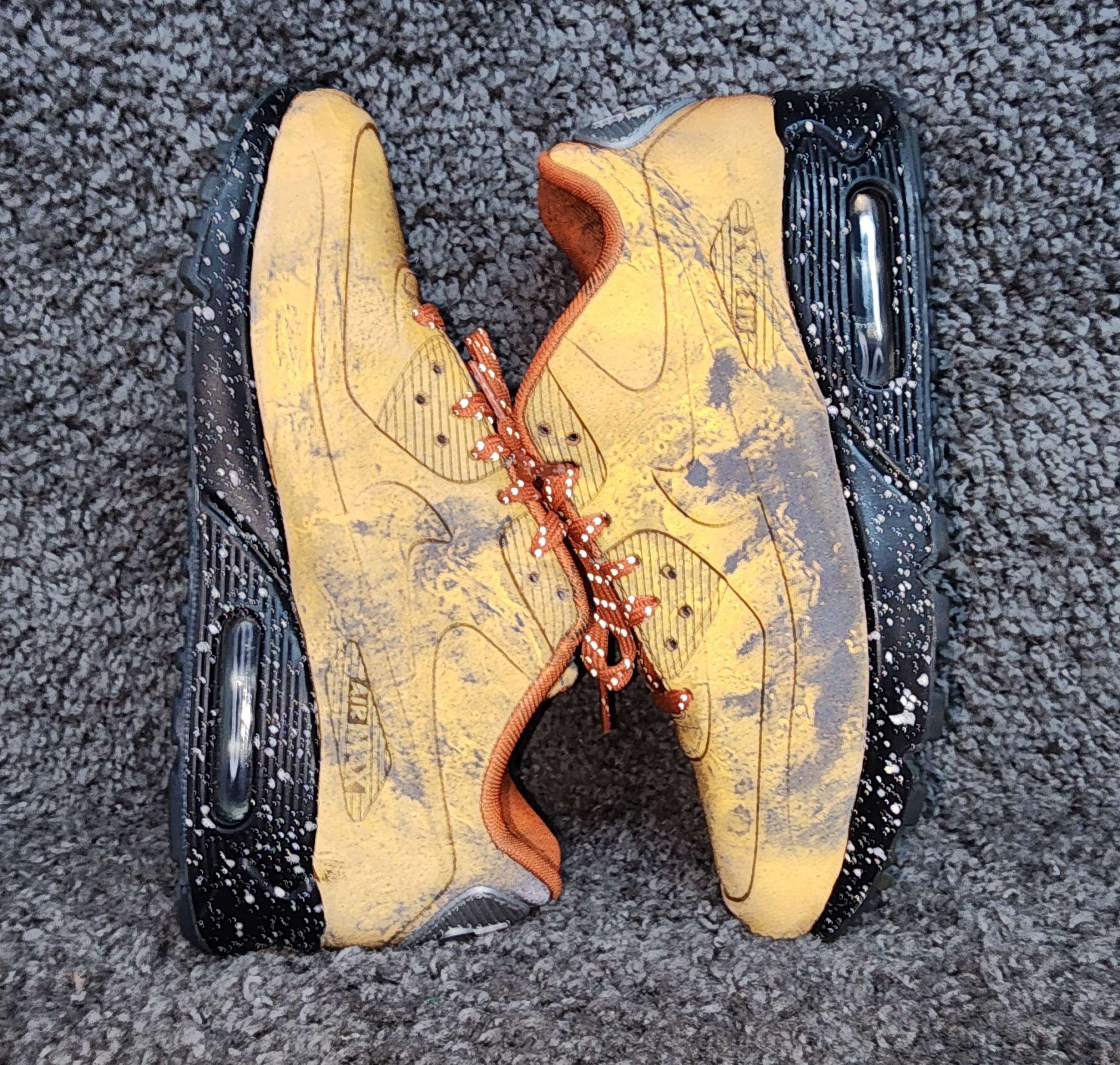 Nike Nike Air Max 90 QS 'Mars Landing' 2018 Size US 7 / EU 40 - 4 Thumbnail