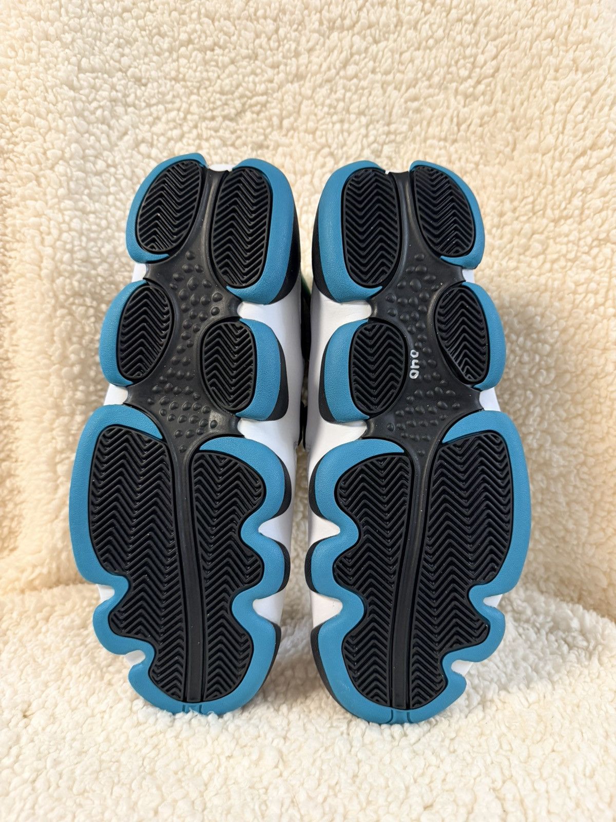 Jordan Brand Jordan Black Cat Size US 10.5 / EU 43-44 - 6 Thumbnail