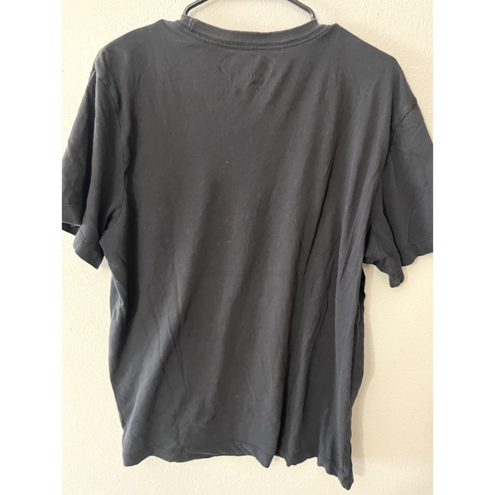 Nike VINTAGE Nike Black Round Neck T-Shirt Mens L Size Adult Large Egypt Made Size US L / EU 52-54 / 3 - 4 Thumbnail