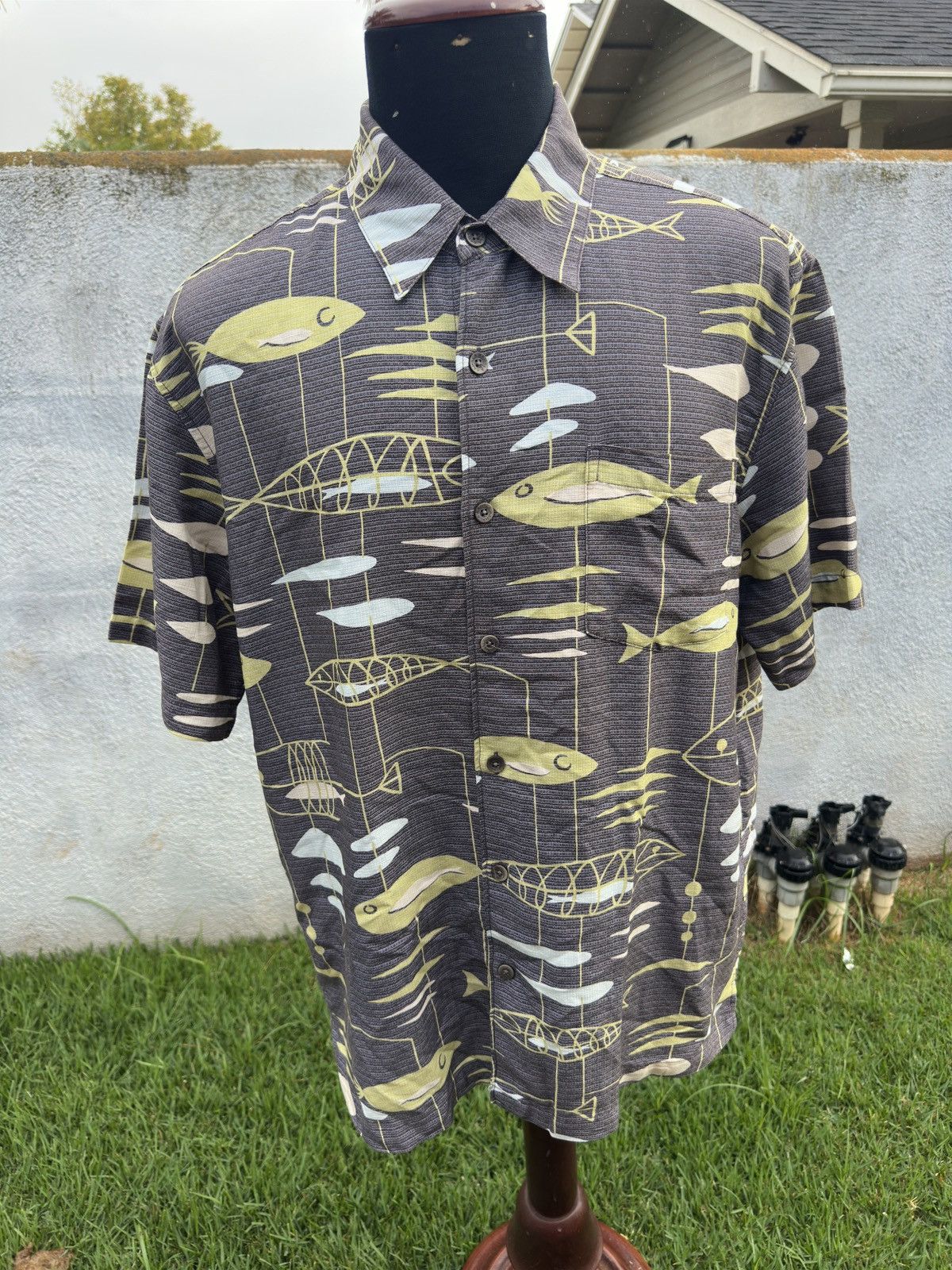 Other PreOwned Kahala Multicolored Hawaiian Print Full Button L Size US L / EU 52-54 / 3 - 1 Thumbnail