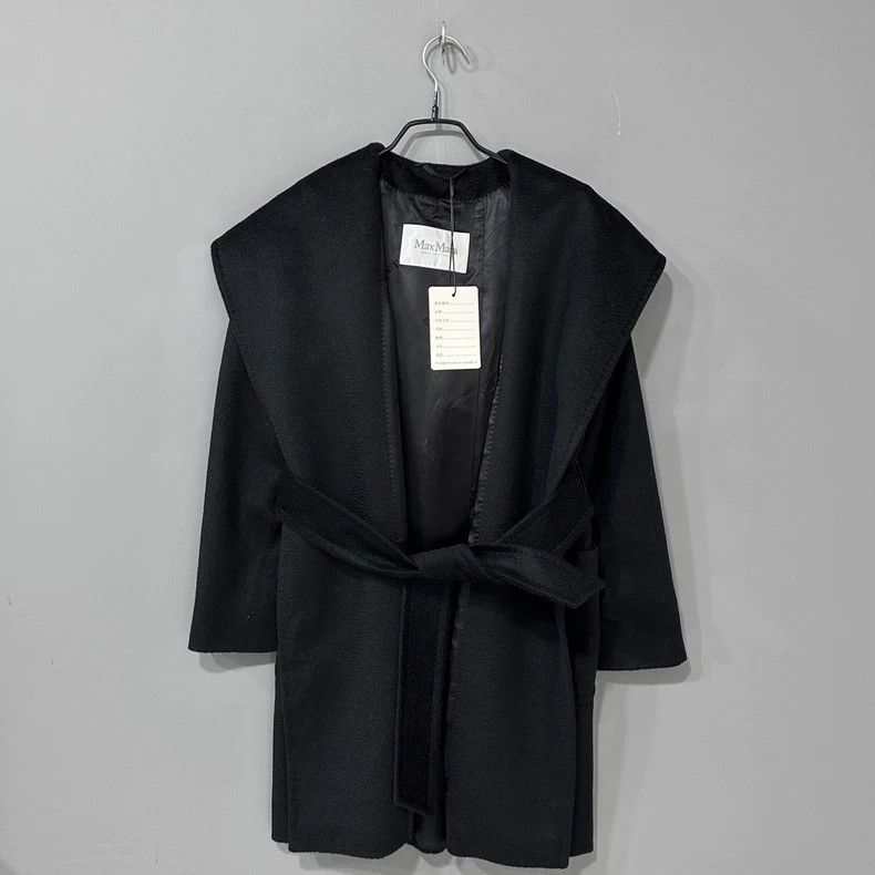 Max Mara Max Mara Railto black bathrobe coat Size M / US 6-8 / IT 42-44 - 1 Thumbnail