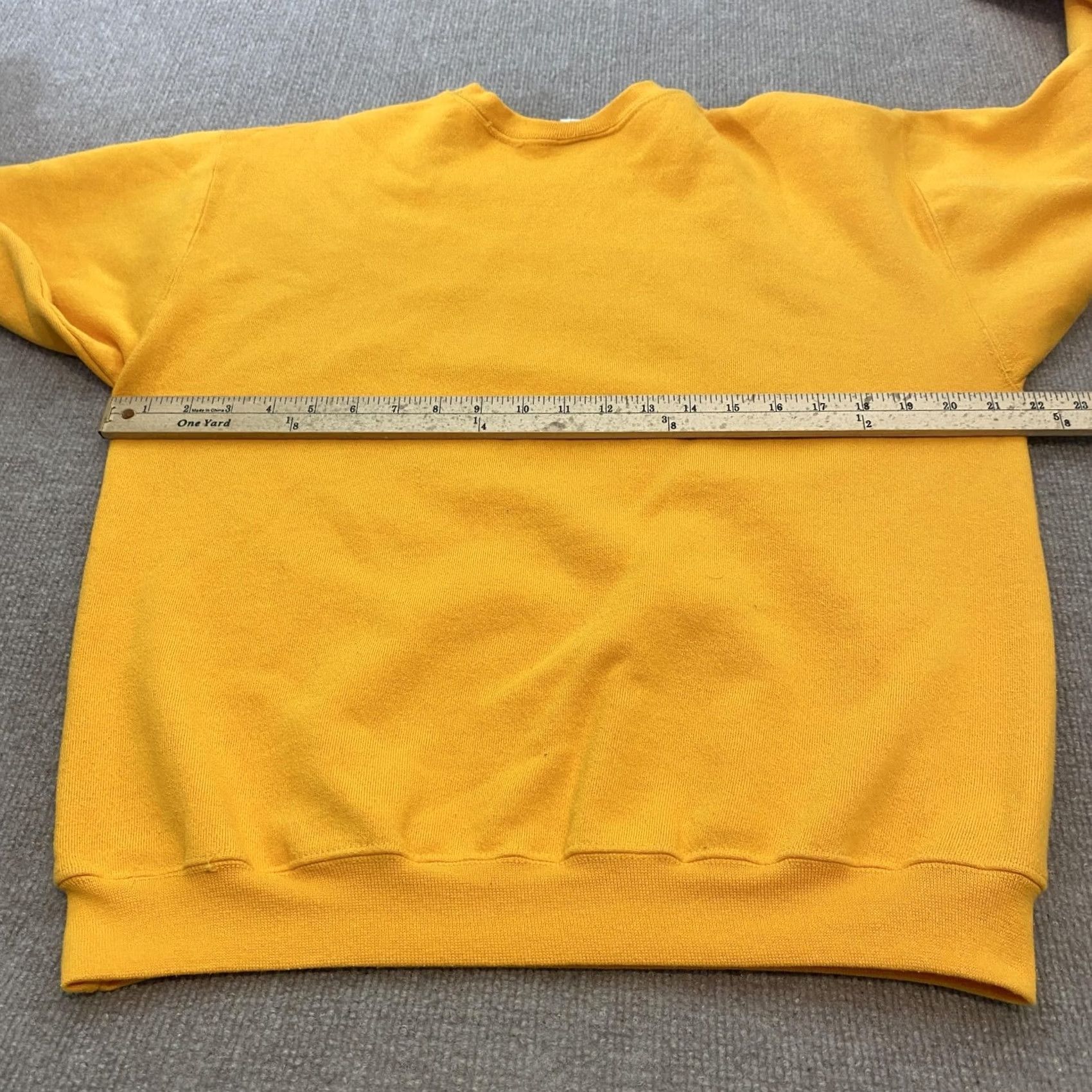 Champion Champion Sweatshirt Mens Medium Yellow Y2K Crewneck Fleece Embroidered Pullover Size US M / EU 48-50 / 2 - 7 Thumbnail