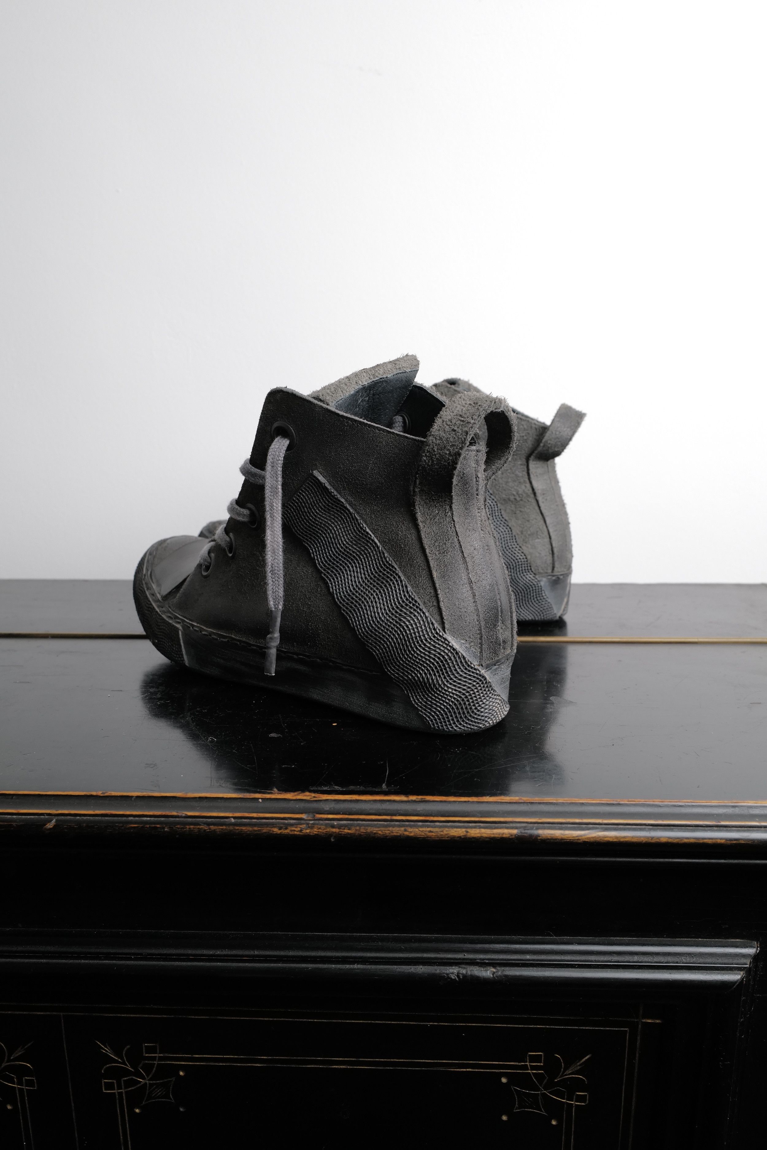 Other NUBUK LEATHER RUBERISED SHOES Size US 7 / EU 40 - 8 Thumbnail