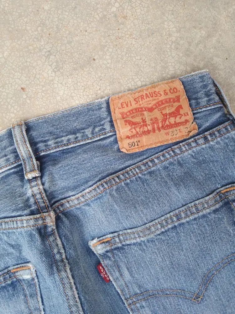 Levi's Vintage Levi's 501 Distressed Jeans 30x30 Size US 30 / EU 46 - 5 Thumbnail