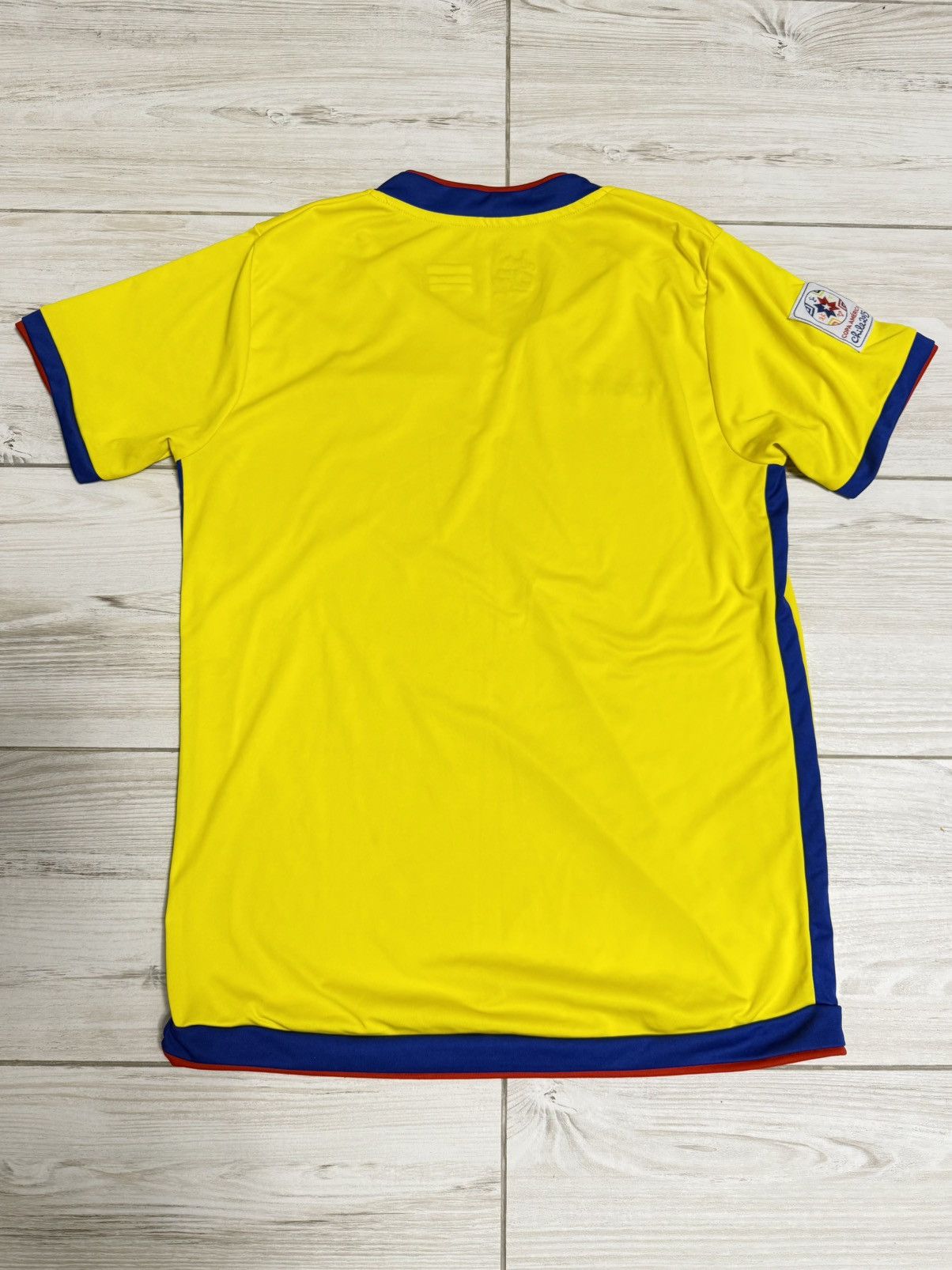 Nike Football shirt Ecuador FEF Home Marathon jersey Yellow Men S Size US S / EU 44-46 / 1 - 4 Thumbnail