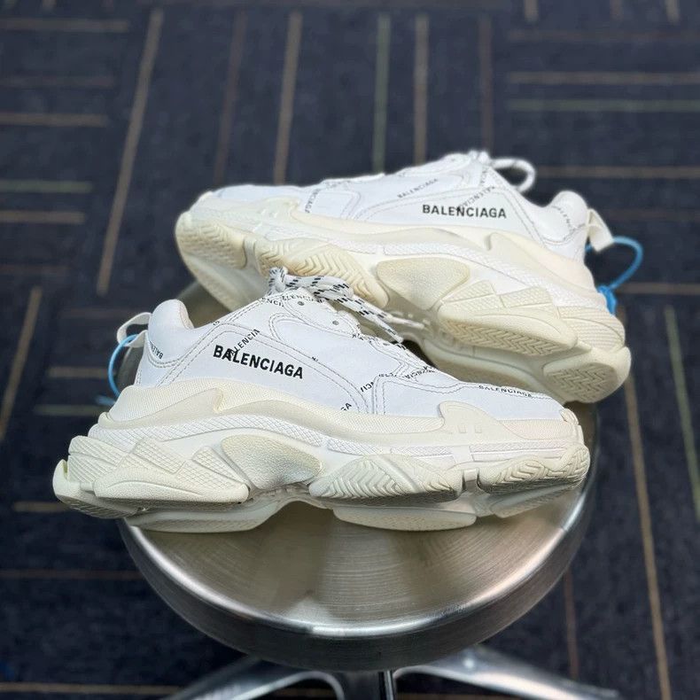 Balenciaga Balenciaga Triple Sneakers Size 37 Boxed-2506 Size US 6 / EU 39 - 2 Thumbnail
