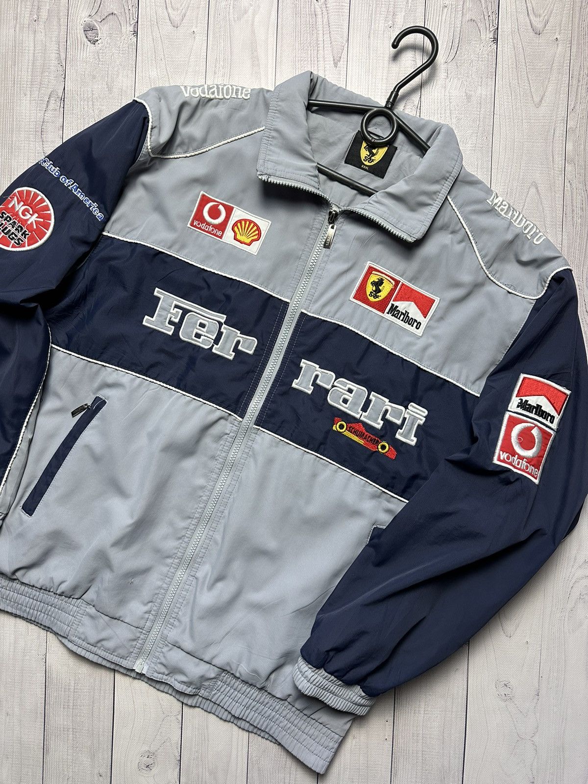 Vintage Vintage Ferrari racing jacket big logo rare size M Size US M / EU 48-50 / 2 - 3 Thumbnail