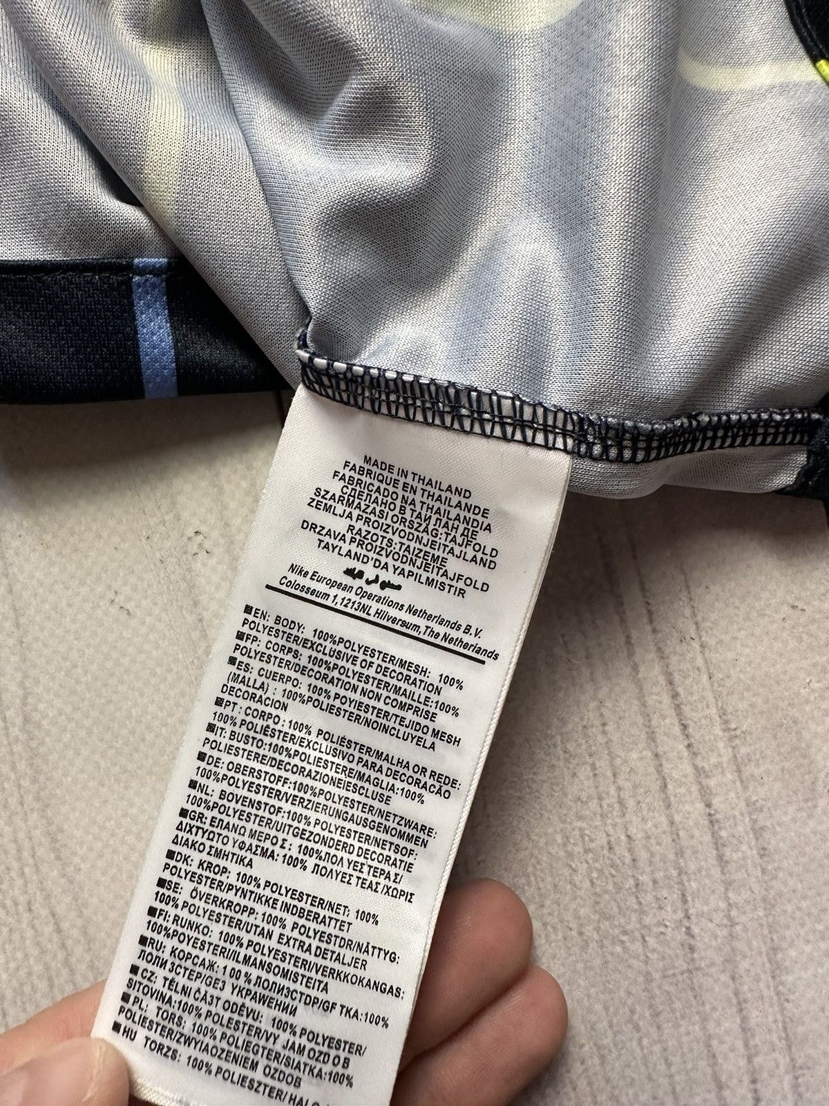 Nike × Vintage Vintage Nike Manchester City soccer jersey size L Mahrez 26 Size US L / EU 52-54 / 3 - 7 Thumbnail