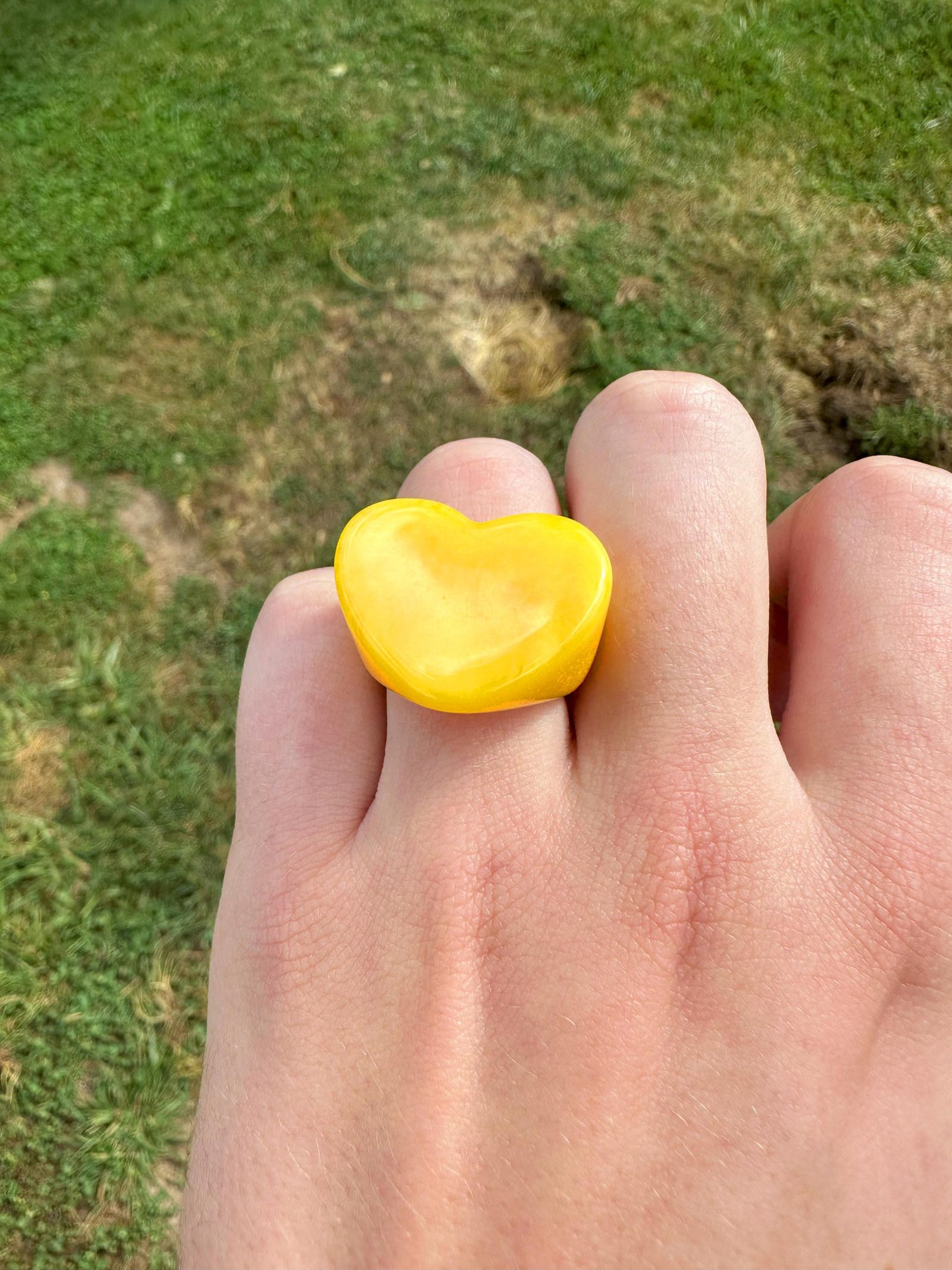 Jewelry Large Yellow Heart Ring Size ONE SIZE - 1 Thumbnail