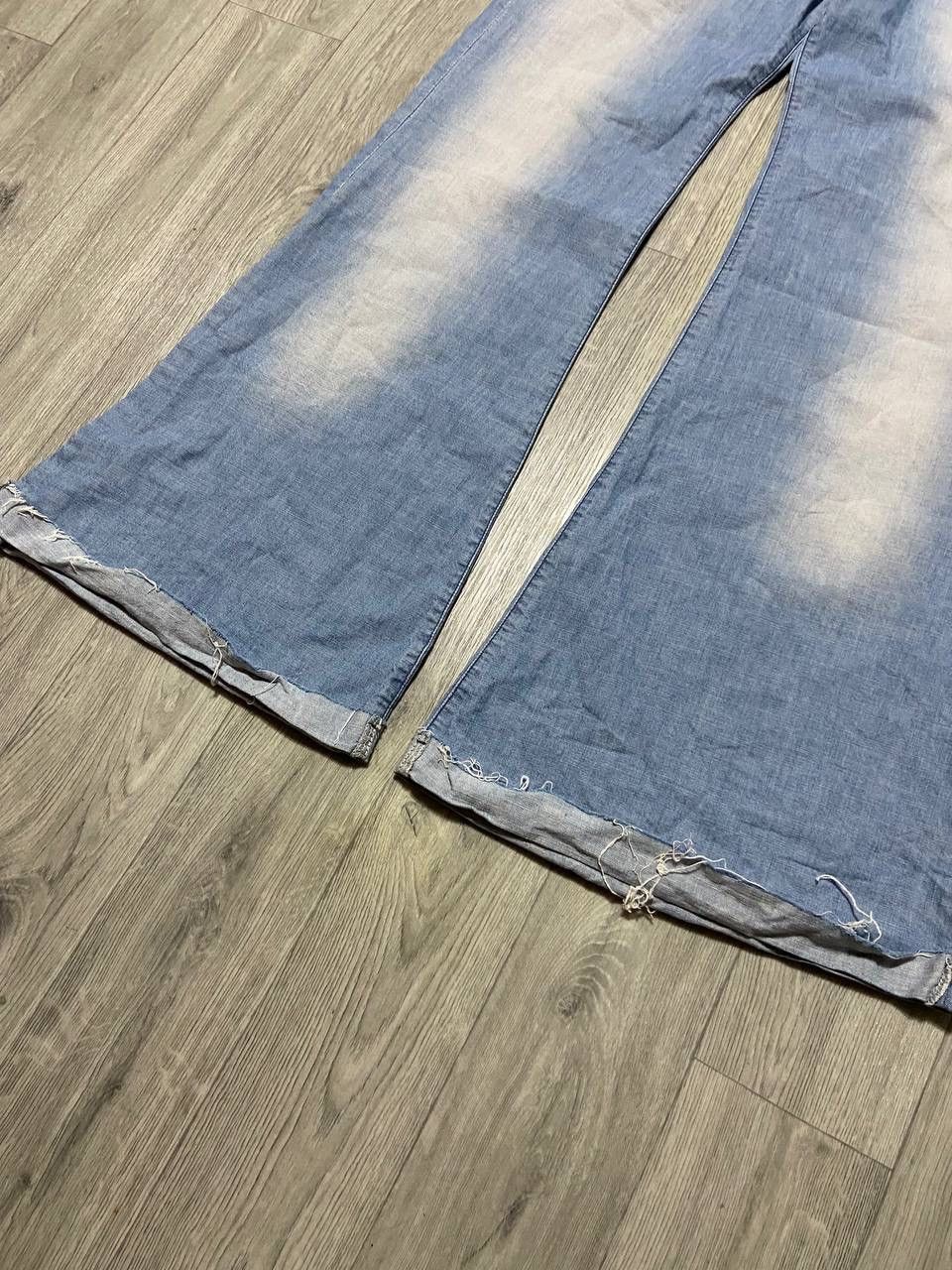 Miss Sixty Miss Sixty Flared denim Y2K style low-rise flare jeans Size 29" - 8 Thumbnail