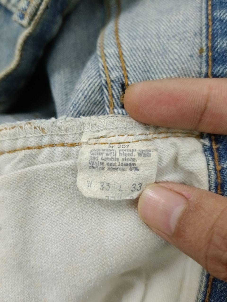 Levi's Vintage Clothing THRASH LEVIS 70s SELVEDGE DENIM PANTS Size US 33 - 13 Thumbnail