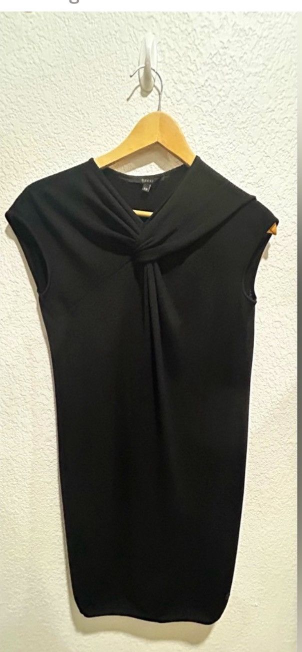 Gucci Gucci Soft Wool Mini Dress Size XS / US 0-2 / IT 36-38 - 1 Thumbnail