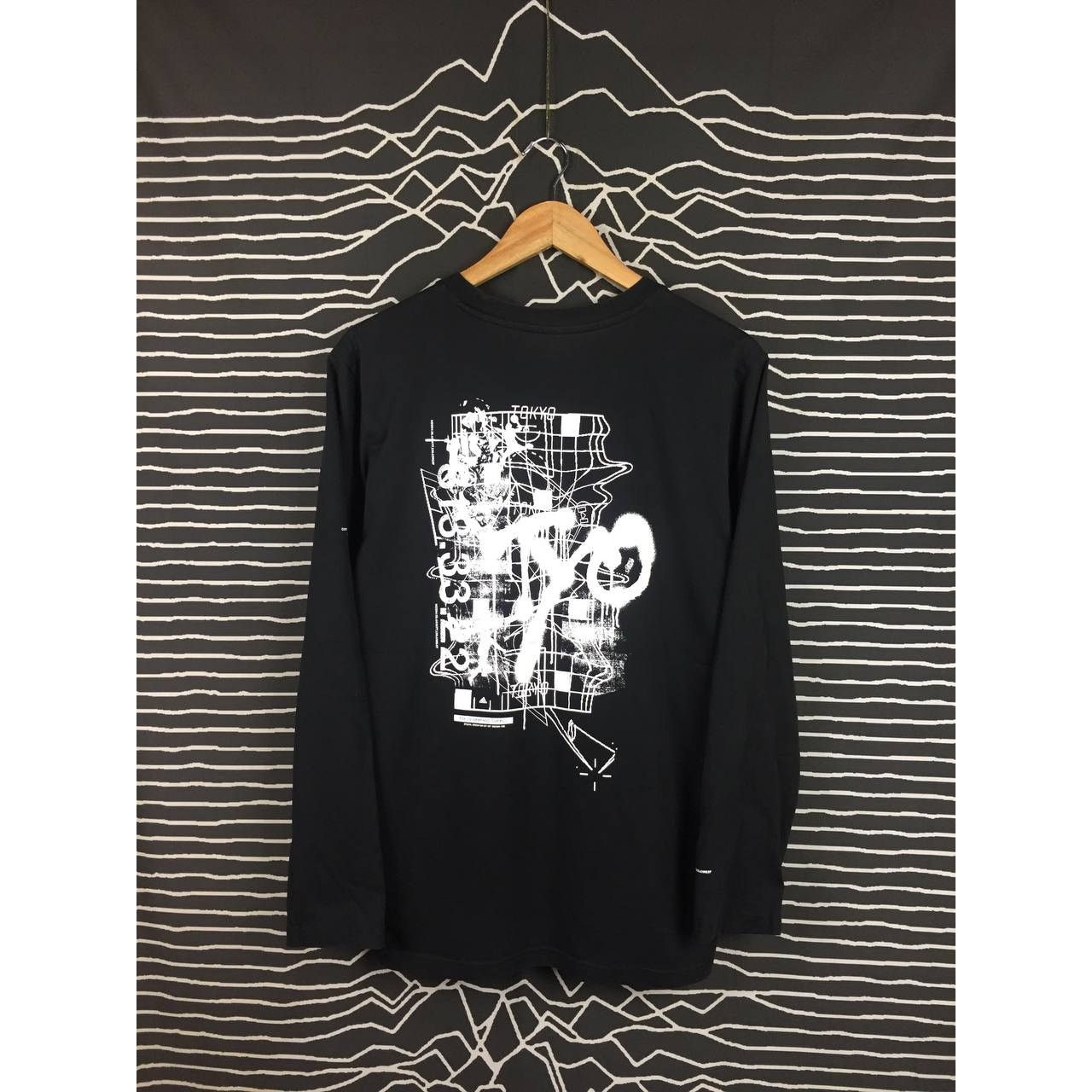 Adidas × Vintage Adidas TYO Tokyo Graphic Supply Longsleeve Tee Size L Size US L / EU 52-54 / 3 - 2 Thumbnail