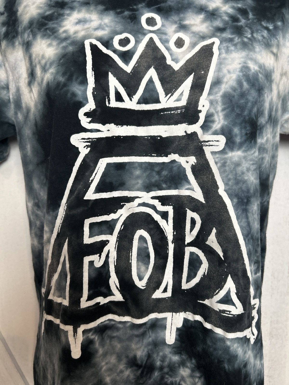 Other Fall Out Boy Women’s Small Tie-Dye Band T-Shirt Black Gray Size S / US 4 / IT 40 - 2 Thumbnail