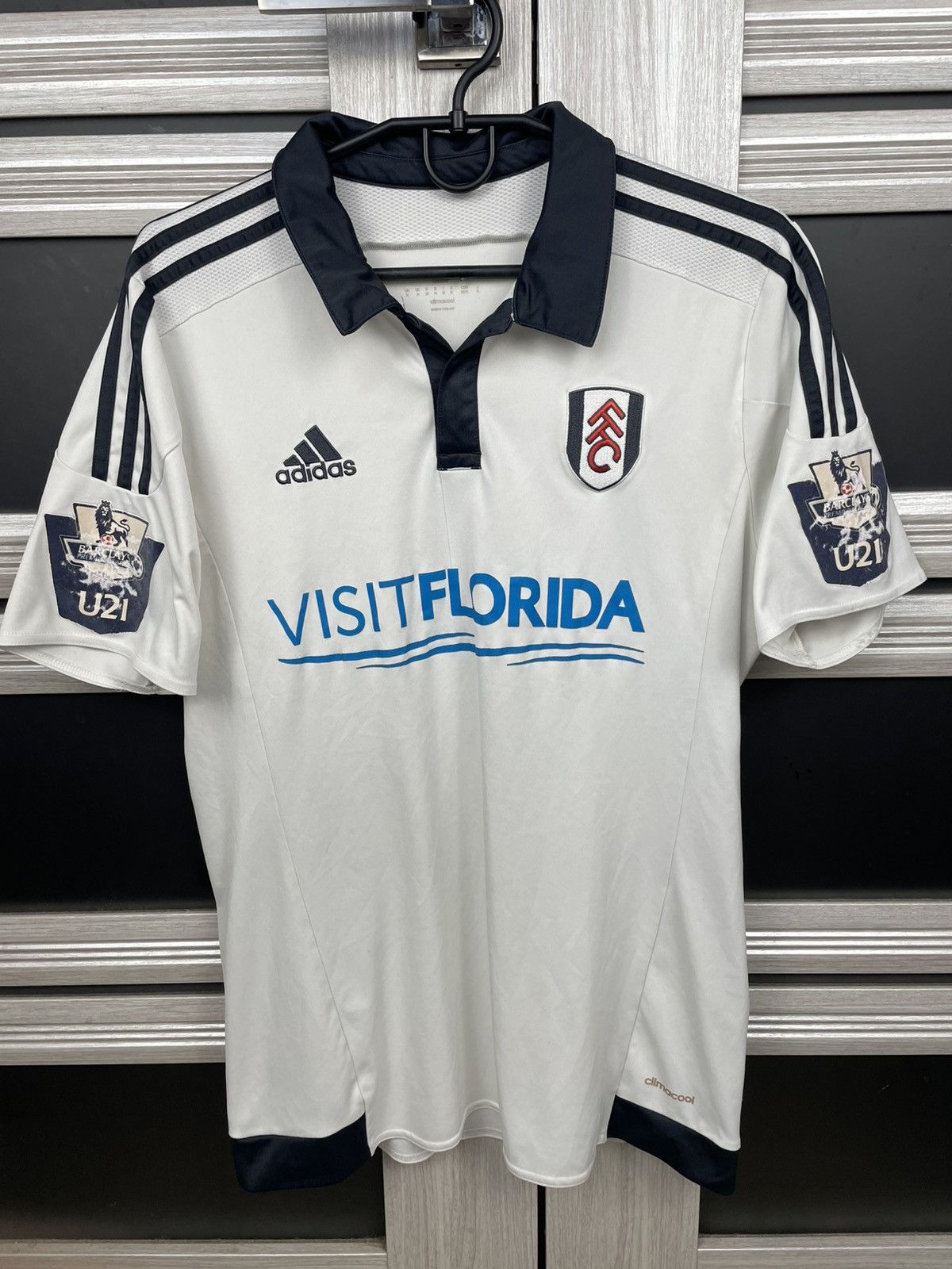 Adidas Fulham Adidas #2 2015/2016 U-21 Match Issue Soccer Jersey Size US M / EU 48-50 / 2 - 1 Thumbnail