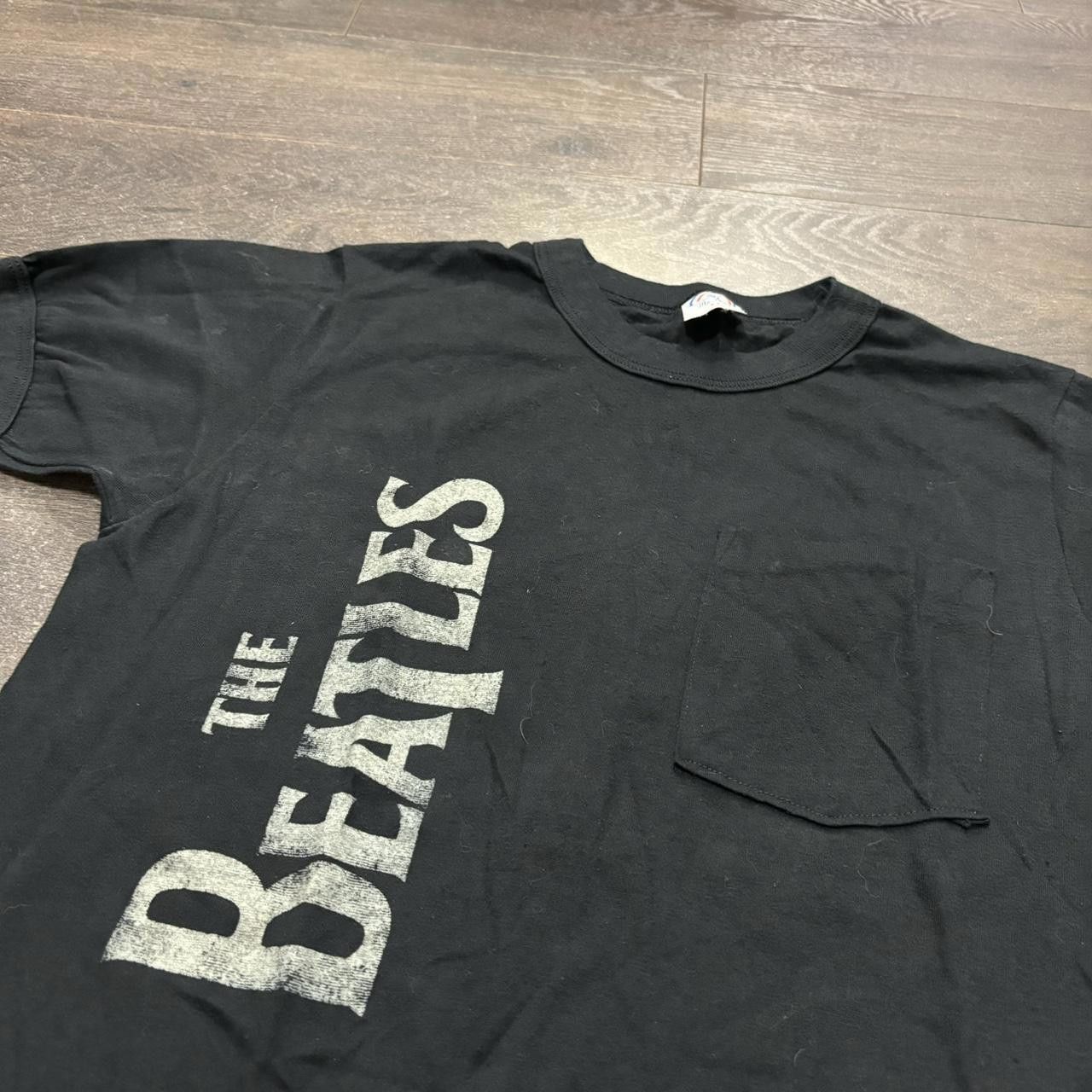 Designer Vintage The Beatles Sargent Pepper T Shirt 90s XSmall Size US XS / EU 42 / 0 - 1 Thumbnail