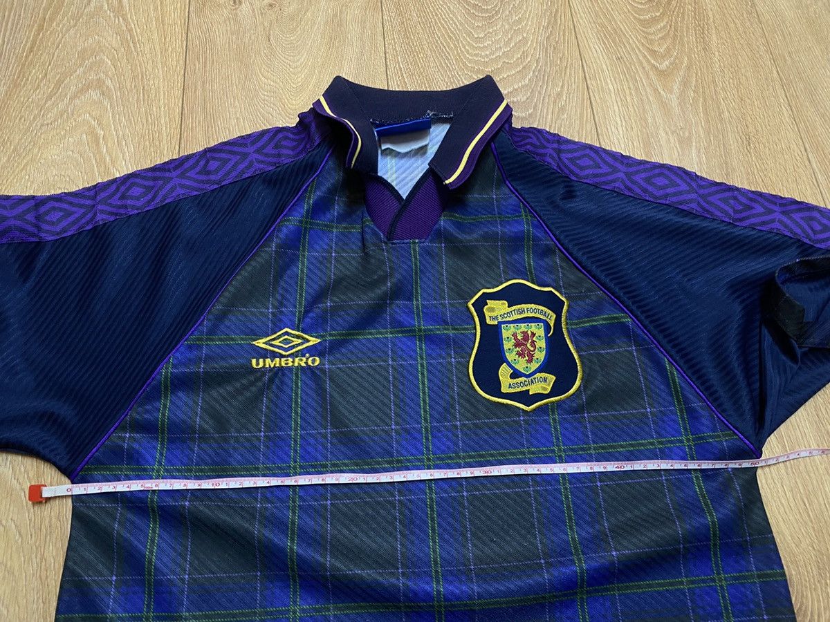 Umbro × Vintage •Vintage Umbro Scotland 1994/96 Soccer jersey Size US M / EU 48-50 / 2 - 17 Thumbnail
