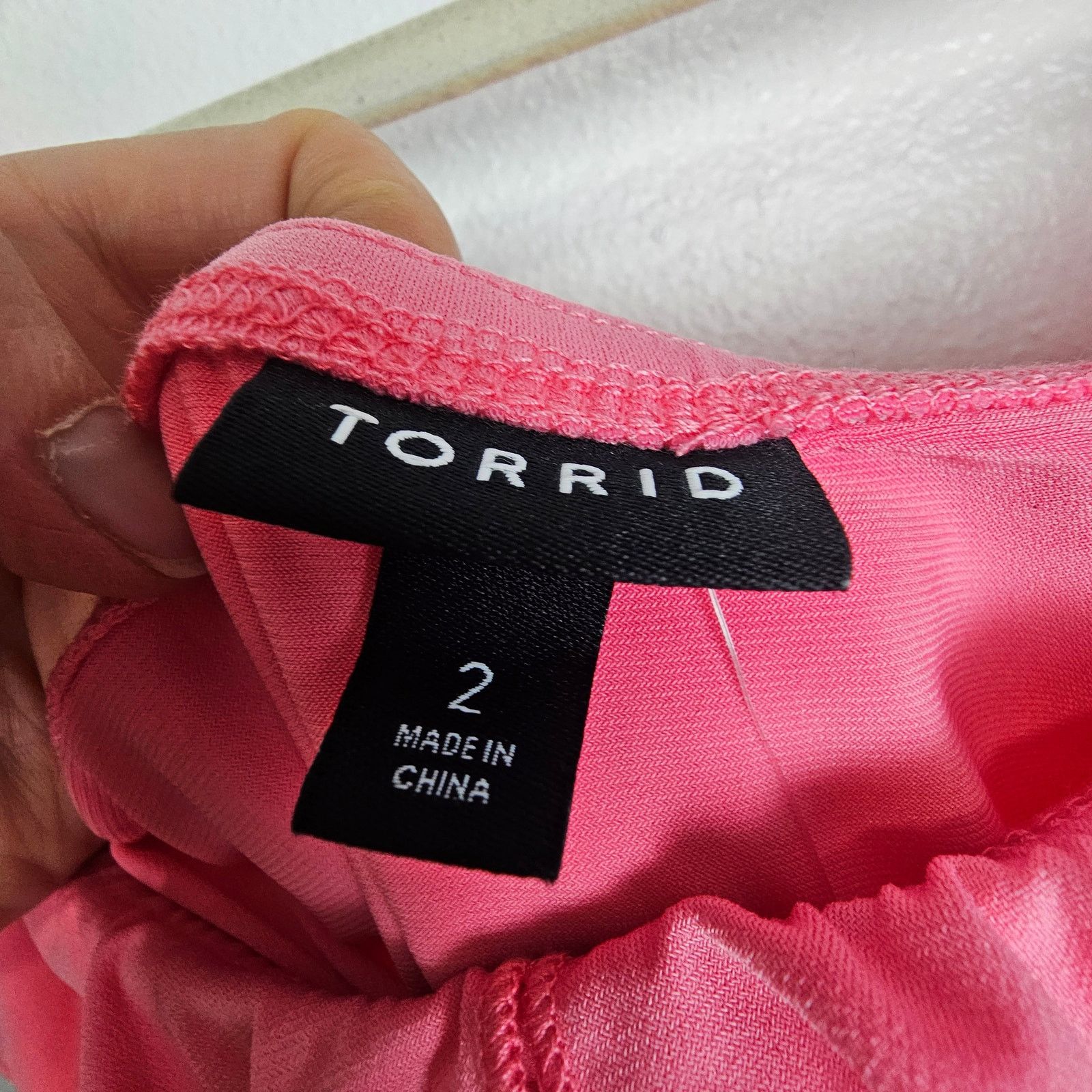 Corridor Torrid Blouse 2X Studio Knit Off Shoulder Ruffle Rosette Size XXL / US 16-18 / IT 52-54 - 7 Thumbnail