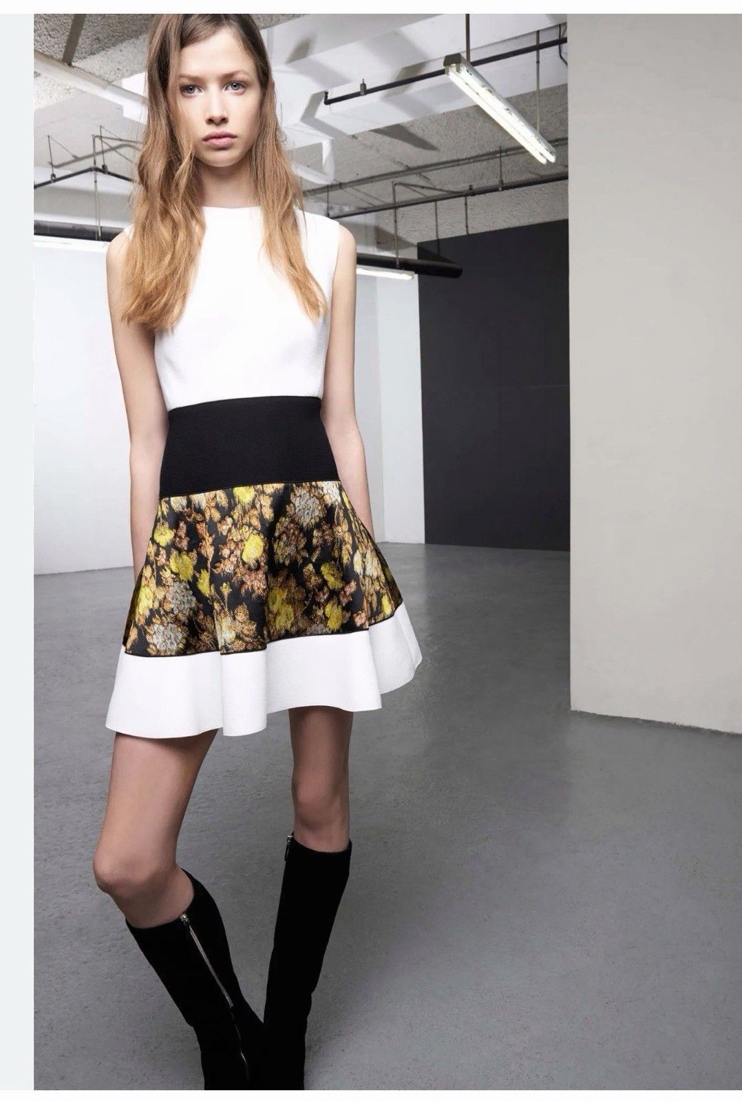 Giambattista Valli Giambattista Valli Pre Fall 2015 Runway Dress IT 38 XXS Silk Size XXS / US 00 / IT 34 - 3 Thumbnail