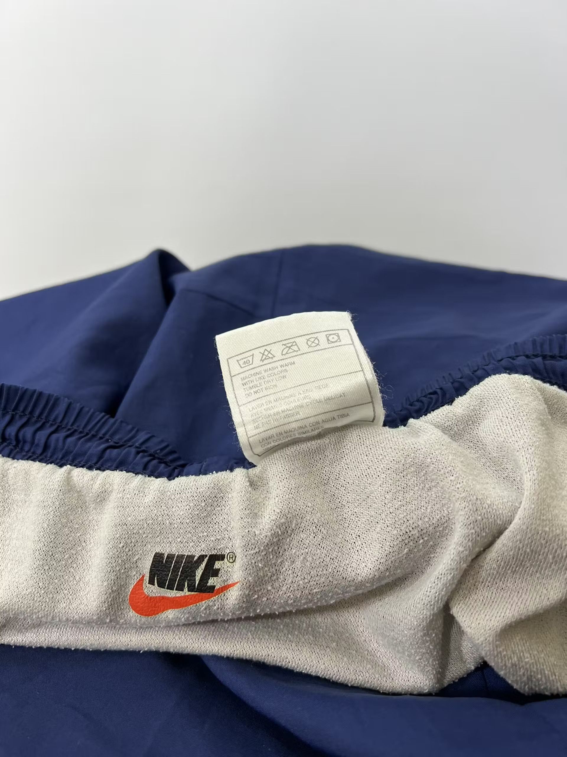 Nike × Vintage Vintage Nike streetwear shorts Size US 36 / EU 52 - 4 Thumbnail