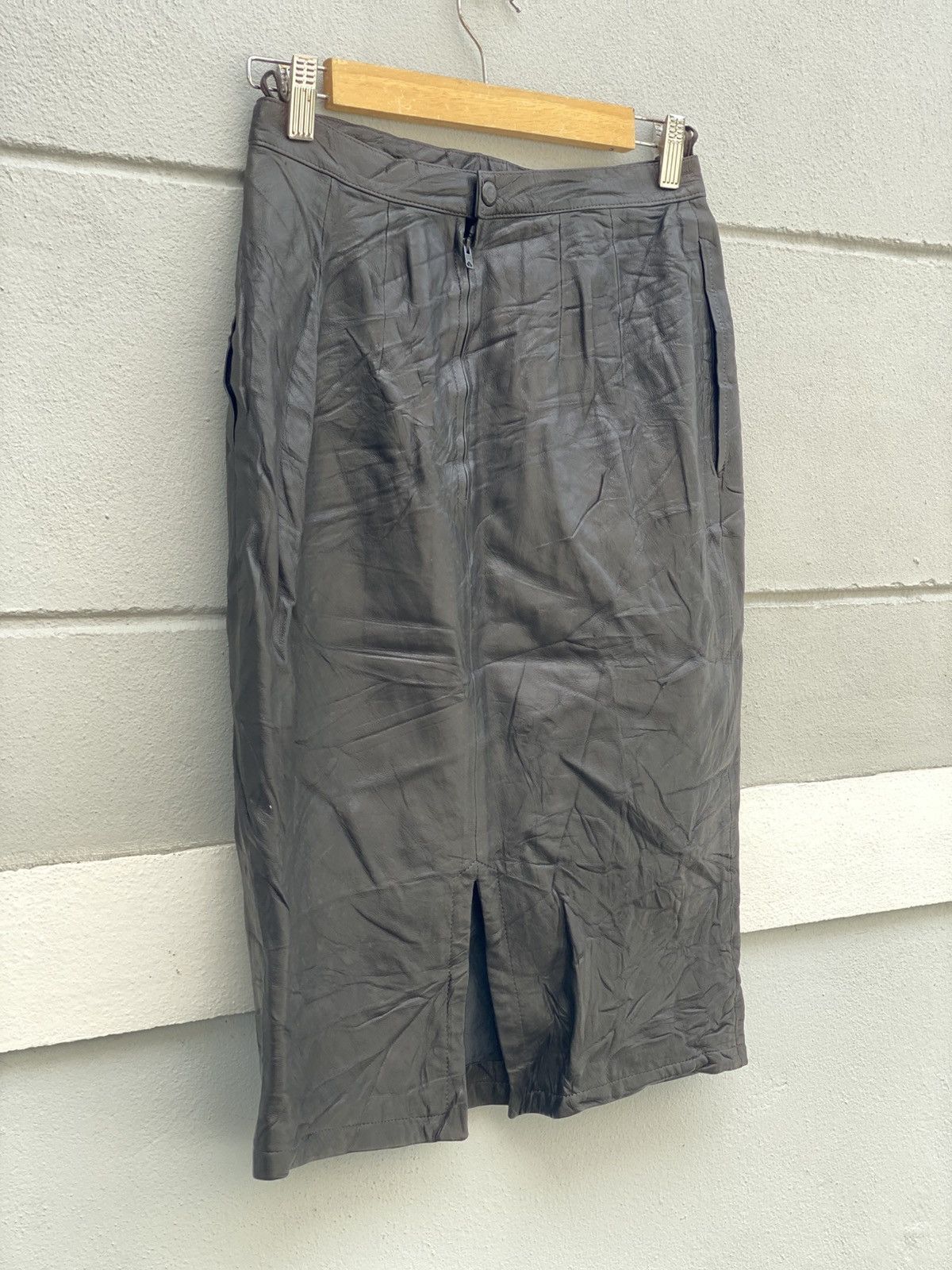 Hanae Mori Vintage 80s Hanae Mori Paris Bright Skirt black leather Size 26" / US 2 / IT 38 - 3 Thumbnail