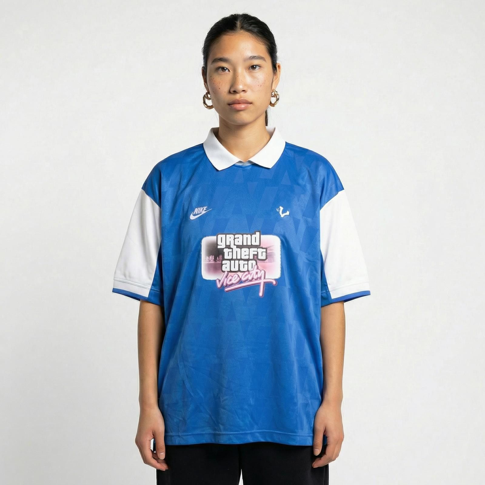 Nike VICE Footbal Store x Grand Theft Auto Custom Football Shirt Size US L / EU 52-54 / 3 - 2 Thumbnail