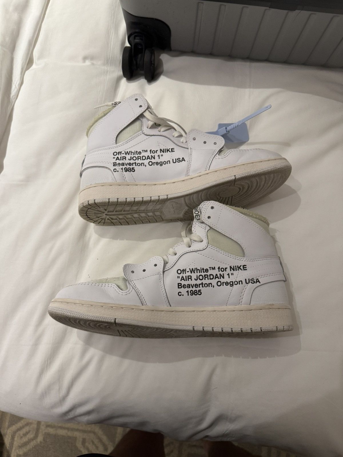 Nike × Off-White Off-White x Air Jordan 1 ‘OG White’ Euro Size US 9.5 / EU 42-43 - 2 Thumbnail