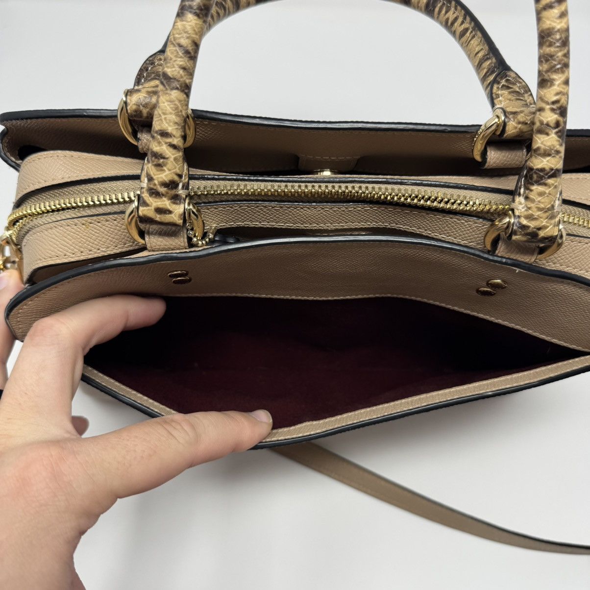 Coach Coach Lillie Carryall Daisy Applique Bag Snake Leather Size ONE SIZE - 13 Thumbnail