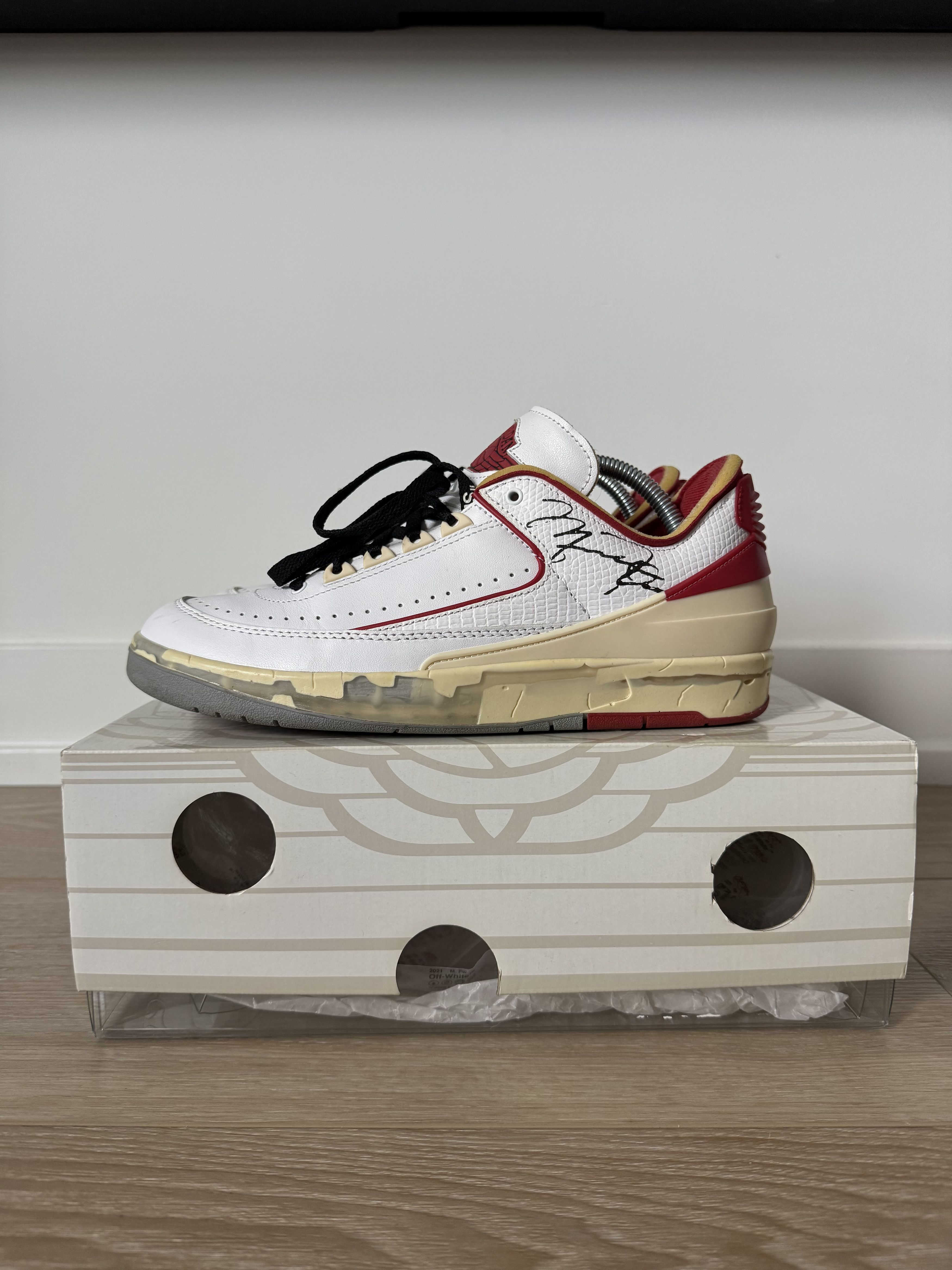 Jordan Brand × Off-White Off White x Air Jordan 2 Size US 9 / EU 42 - 2 Thumbnail
