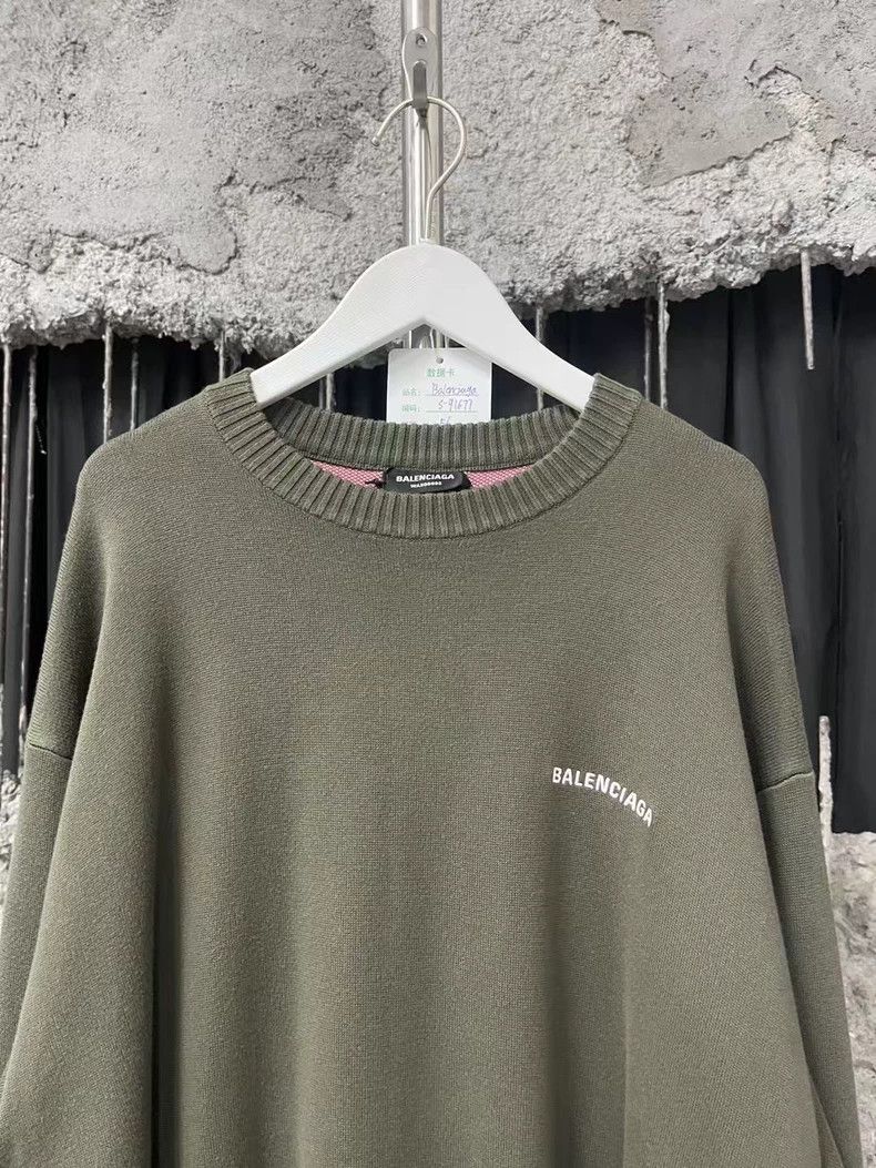Balenciaga Balenciaga Coca-Cola Sweater Size US M / EU 48-50 / 2 - 3 Thumbnail