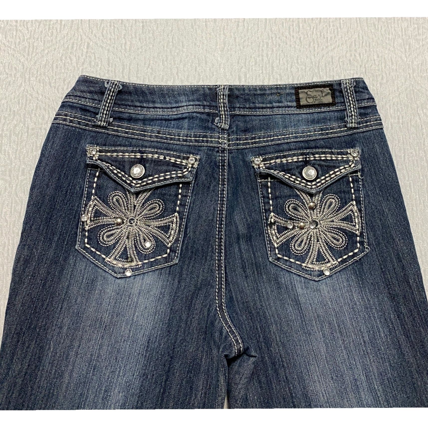 Vintage Earl Jean Jeans Bootcut Women's 4 Blue Embroidered Rhinestone Pockets Slim Stretch Distressed 5-Pocket Denim Mid Rise Inseam 30 Size 27" / US 4 / IT 40 - 2 Thumbnail