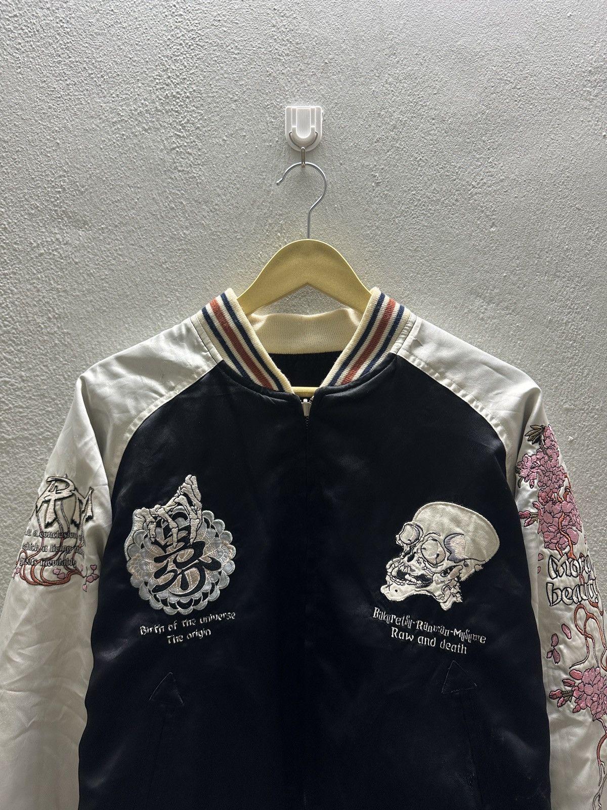 Japanese Brand × Vintage Vintage Reversible Sukajan Japanese Buddhism Art Size US M / EU 48-50 / 2 - 2 Thumbnail