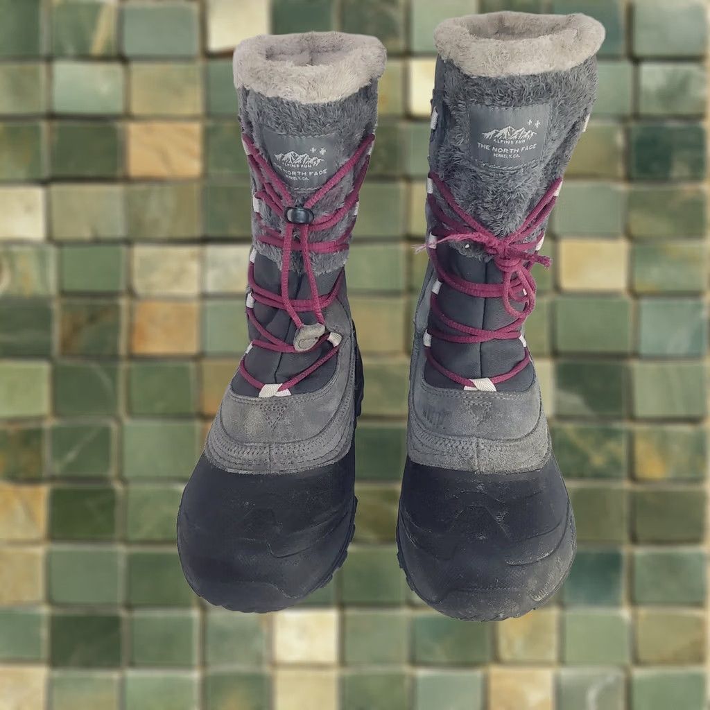 The North Face The North Face Gray Waterproof Winter Grip Boots Snow Boot Mid-Calf Women Size 6 Faux Fur Insulated Slip Resistant Size US 6 / IT 36 - 1 Thumbnail