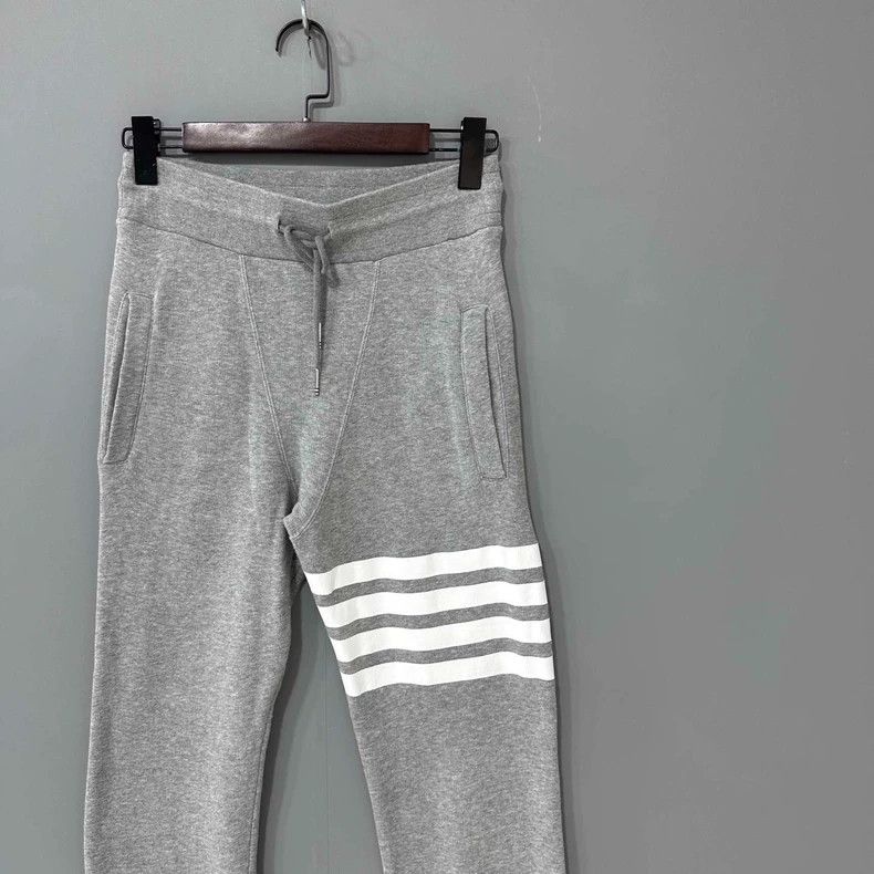 Thom Browne Thom Browne Size 1 Gray striped sweatpants 2506-Nextarrow Size US 27 - 2 Thumbnail
