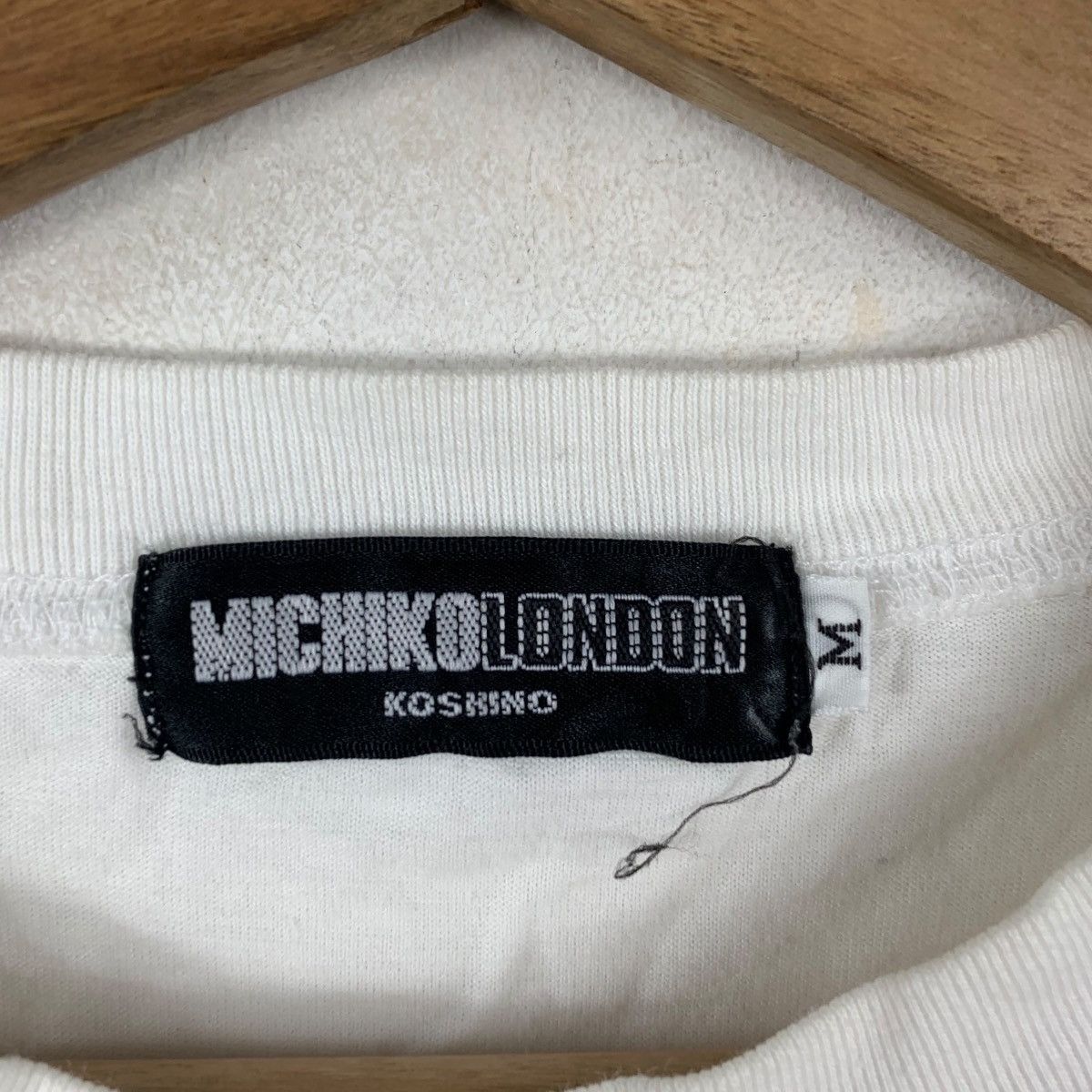 Michiko Koshino London Vintage MICHIKO LONDON KOSHINO Box Logo Tee Shirt Top Size M / US 6-8 / IT 42-44 - 6 Thumbnail