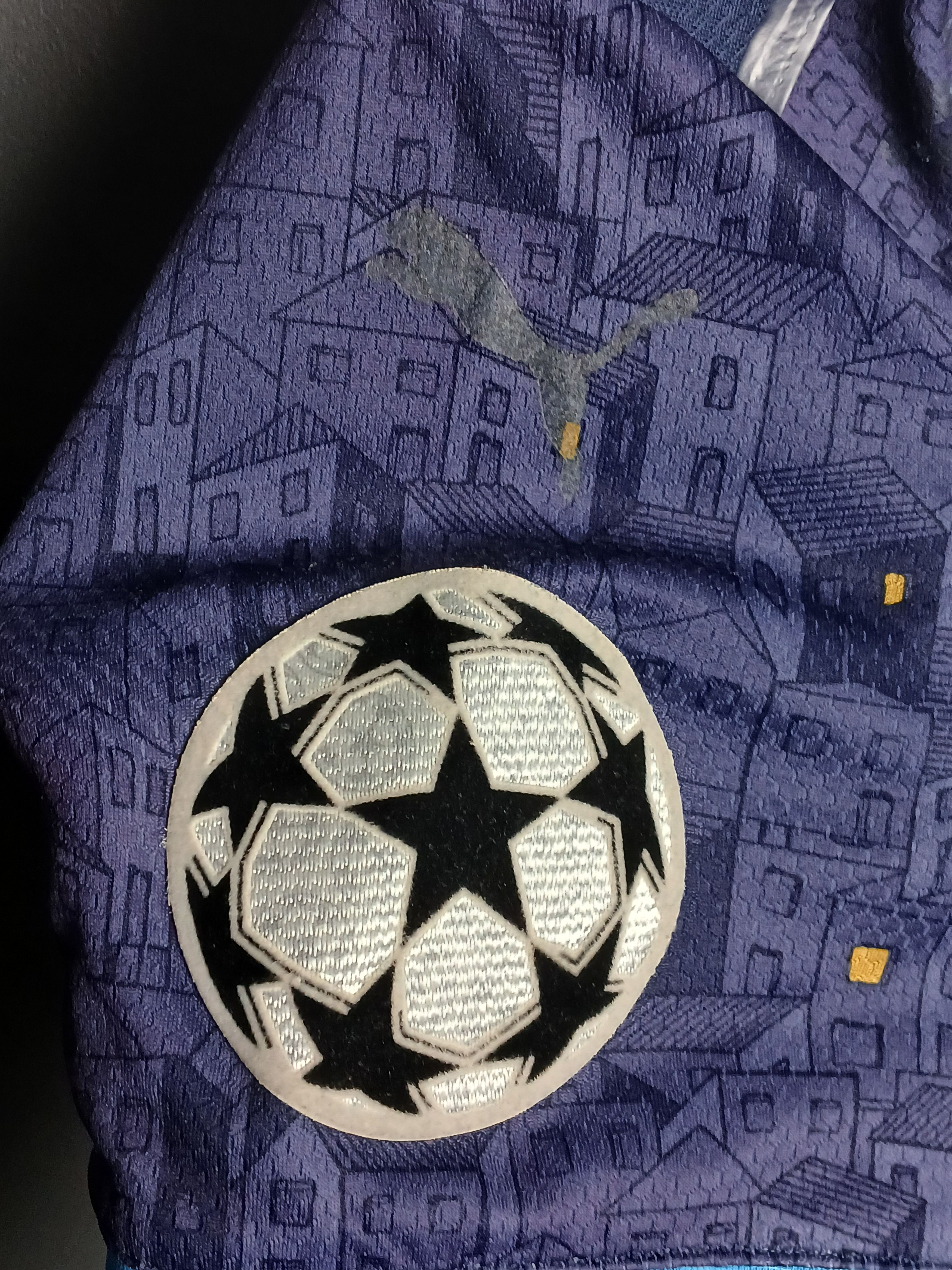 Other sticky prints Marseille 20/21 Away Football Jersey T-Shirt Size US M / EU 48-50 / 2 - 4 Thumbnail