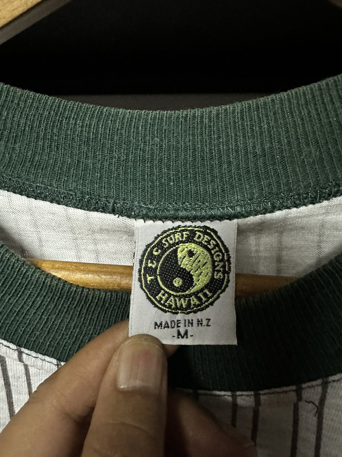 Ron Jon Surf Shop × Vintage Vintage 90s T&C Surf Hawaii Stripe Pocket Tee Size US XL / EU 56 / 4 - 4 Thumbnail