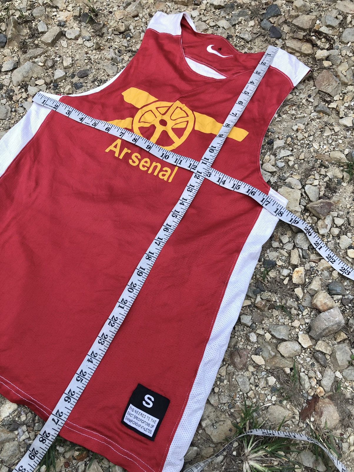 Nike ARSENAL NIKE REVERSIBLE SINGLET Size US S / EU 44-46 / 1 - 15 Thumbnail
