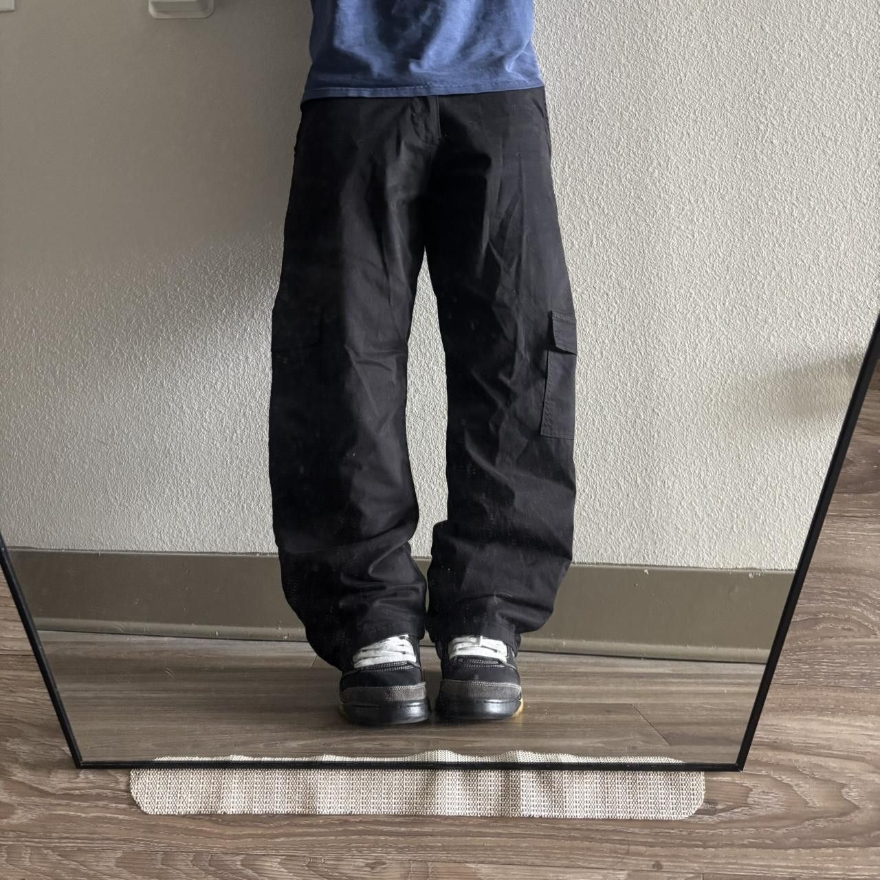 Vintage Crazy Vintage Y2K/2000s Black Streetwear Essential Cargo Pants! 30x30 Size US 30 / EU 46 - 1 Thumbnail