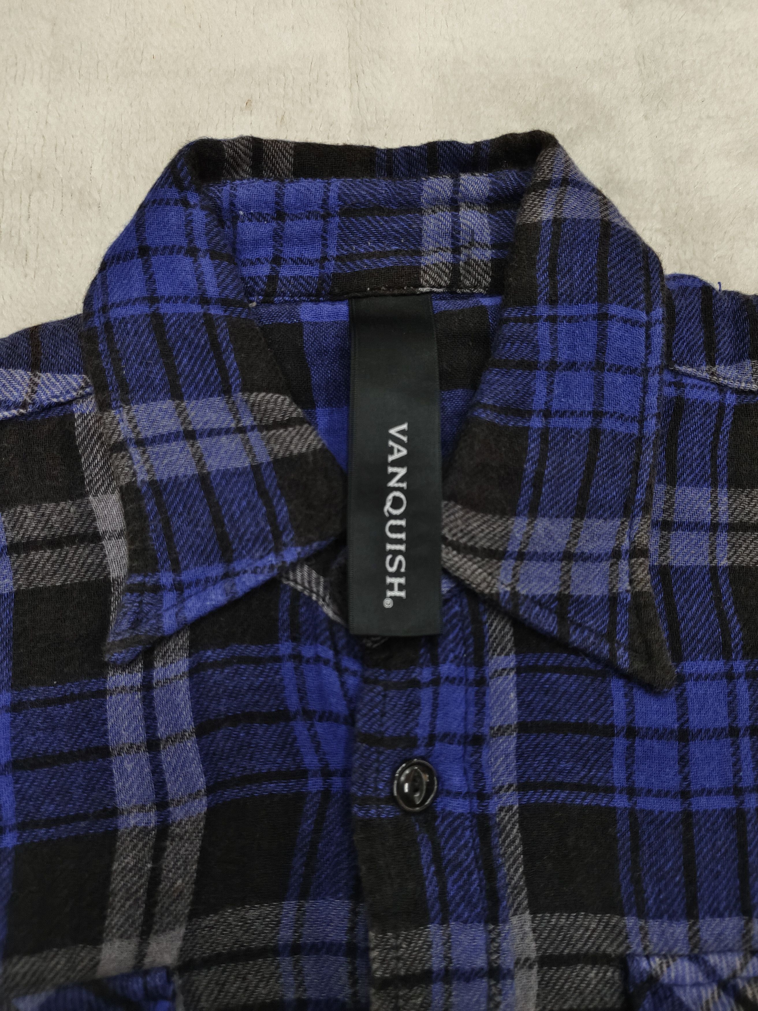 Vanquish 🇯🇵Vanquish🇯🇵 Metallic Squin Embroidered Flannel Shirt Size US S / EU 44-46 / 1 - 6 Thumbnail