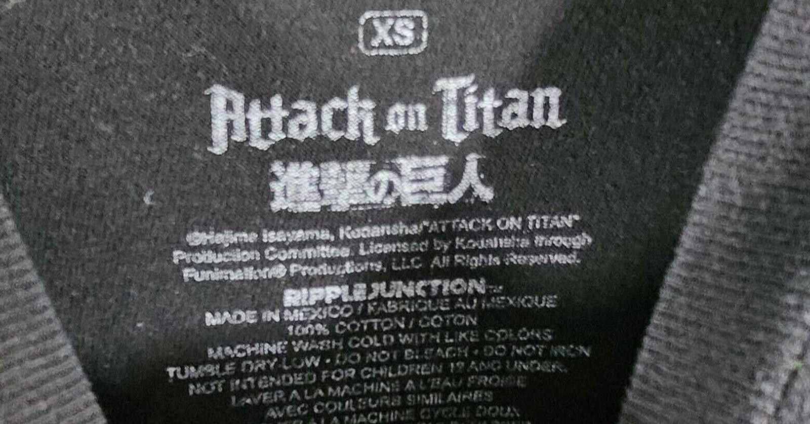 The Unbranded Brand Attack on Titan Graphic Tee Shirt - Black Anime Shirt Size US XS / EU 42 / 0 - 2 Thumbnail