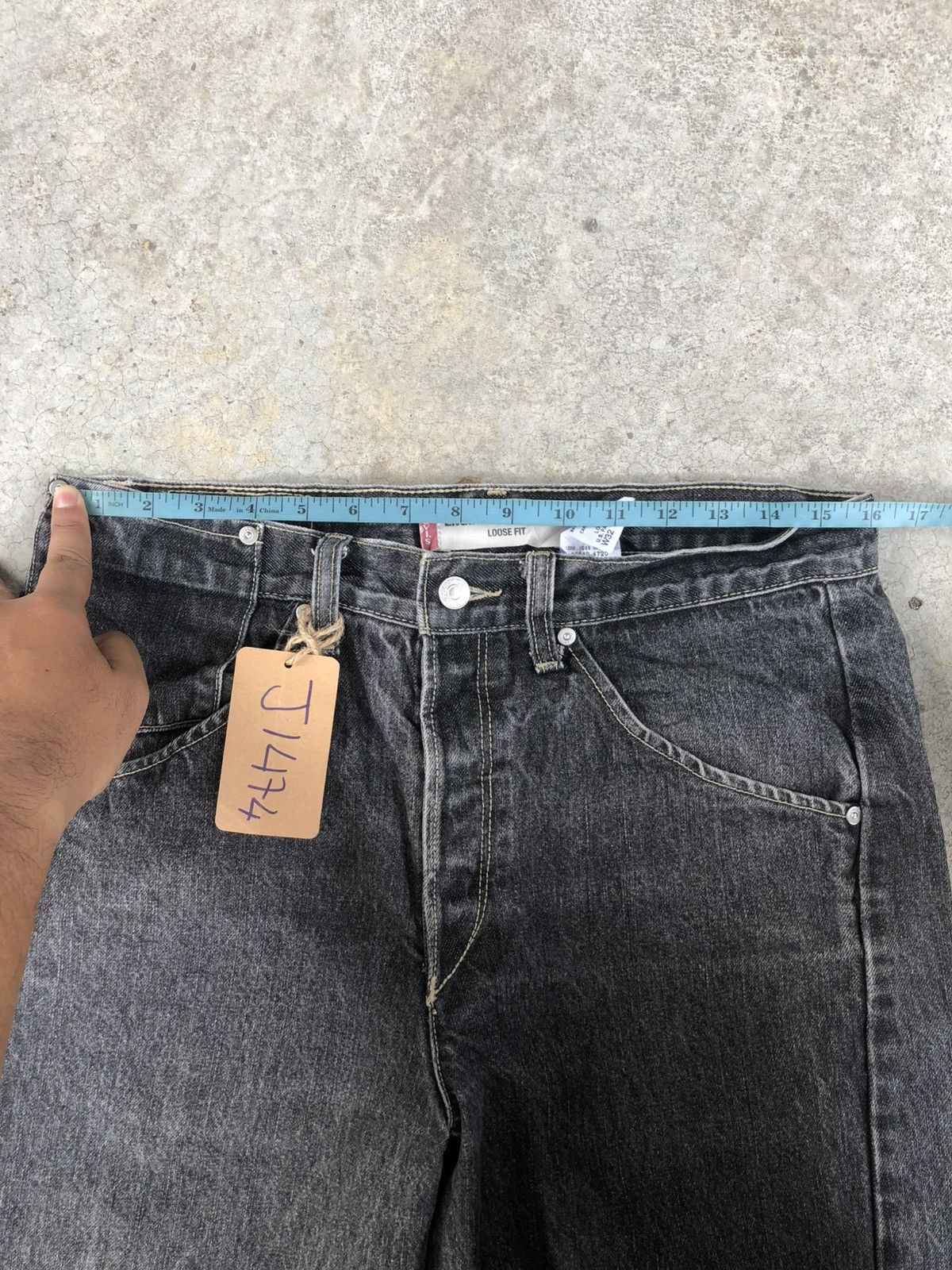 Levi's Levi’s Engineered Loose Fit Size US 32 / EU 48 - 22 Thumbnail