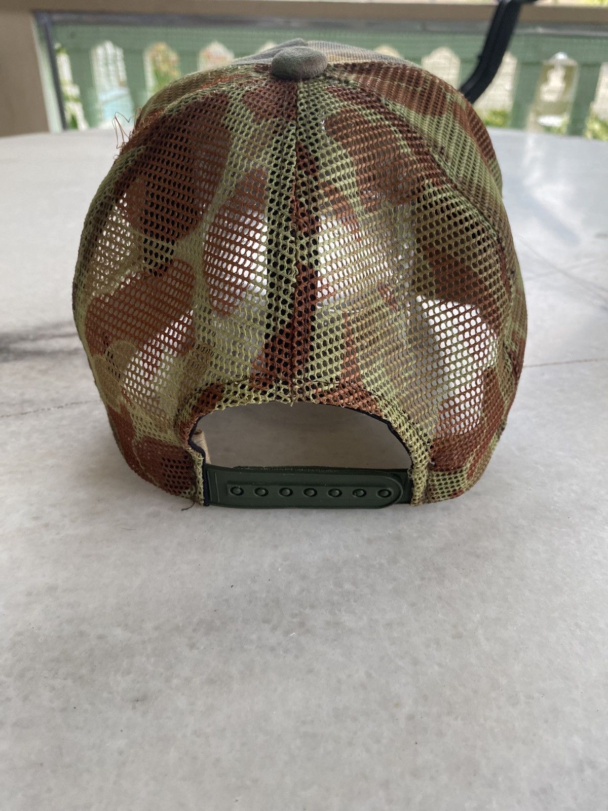 Von Dutch Vintage Von Dutch Distressed Camo Trucker SnapBack Hat Size ONE SIZE - 4 Thumbnail