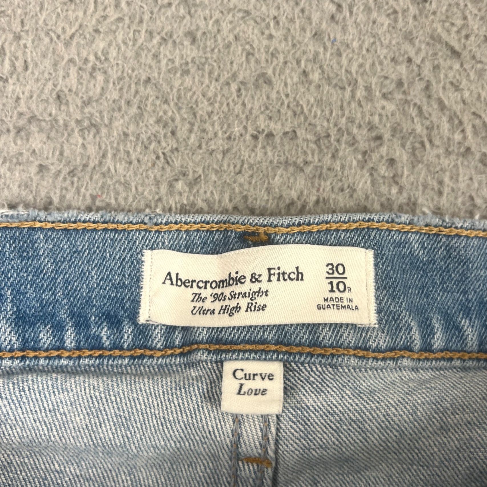 Abercrombie & Fitch Abercrombie & Fitch Women's 90s Straight Jeans Size 30 Light Wash Blue Distressed High Rise Size ONE SIZE - 7 Thumbnail
