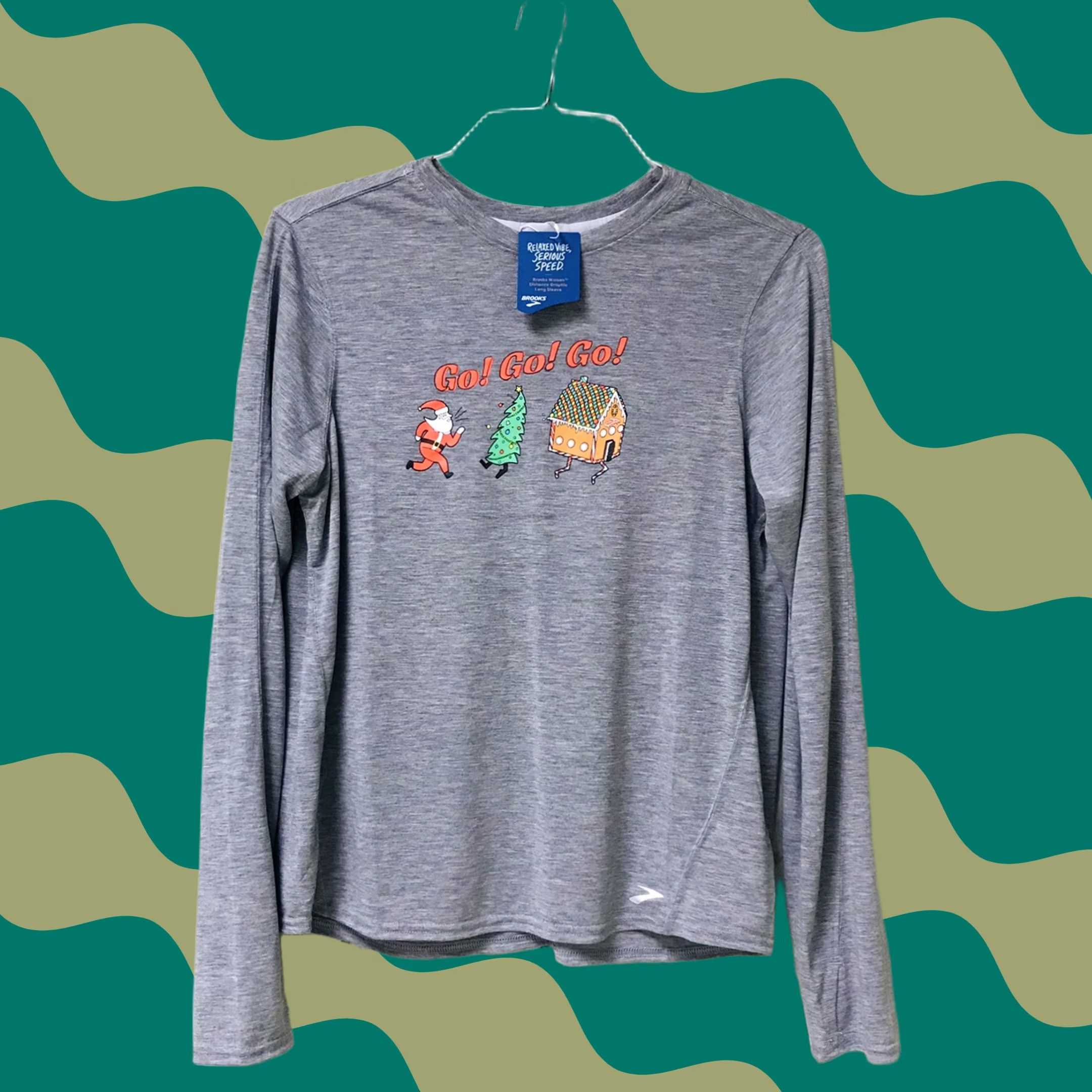 Brooks Brooks Women Gray Christmas Run Merry Go Graphic Long Sleeve Running T-Shirt XL Size XL / US 12-14 / IT 48-50 - 1 Thumbnail