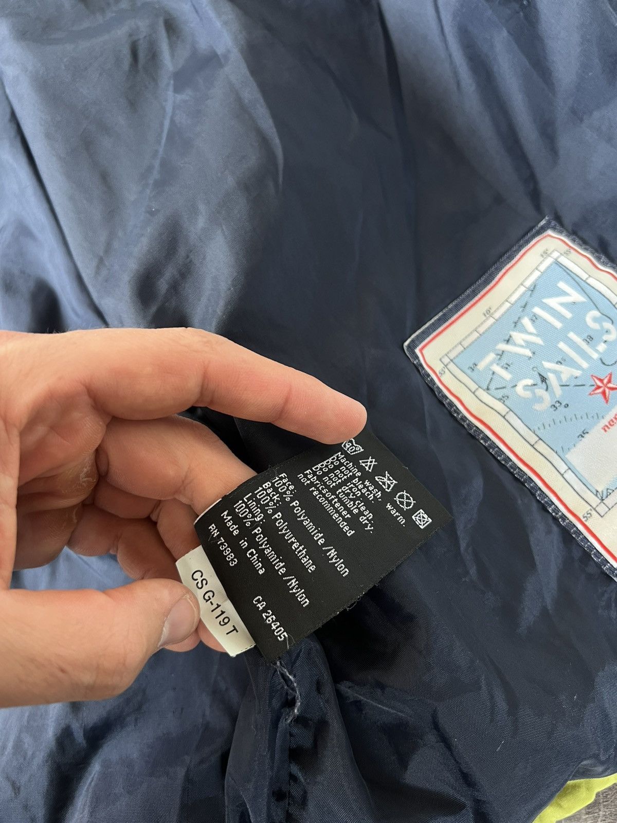 Helly Hansen × Vintage Vintage Helly Hansen Central Logo Yachting Patch Tech Jacket Size US M / EU 48-50 / 2 - 18 Thumbnail