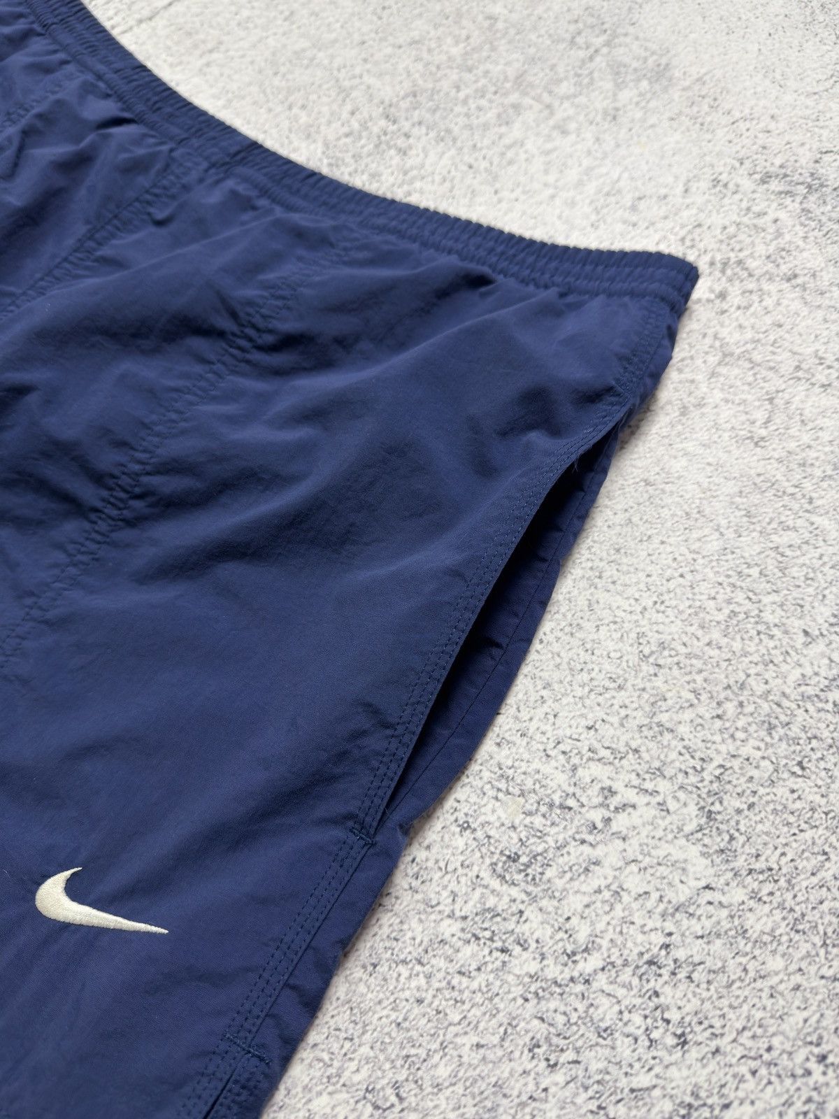 Nike Vintage Nike Shorts Mini Swoosh Logo Y2K Drill 90s Size L Size US 34 / EU 50 - 4 Thumbnail